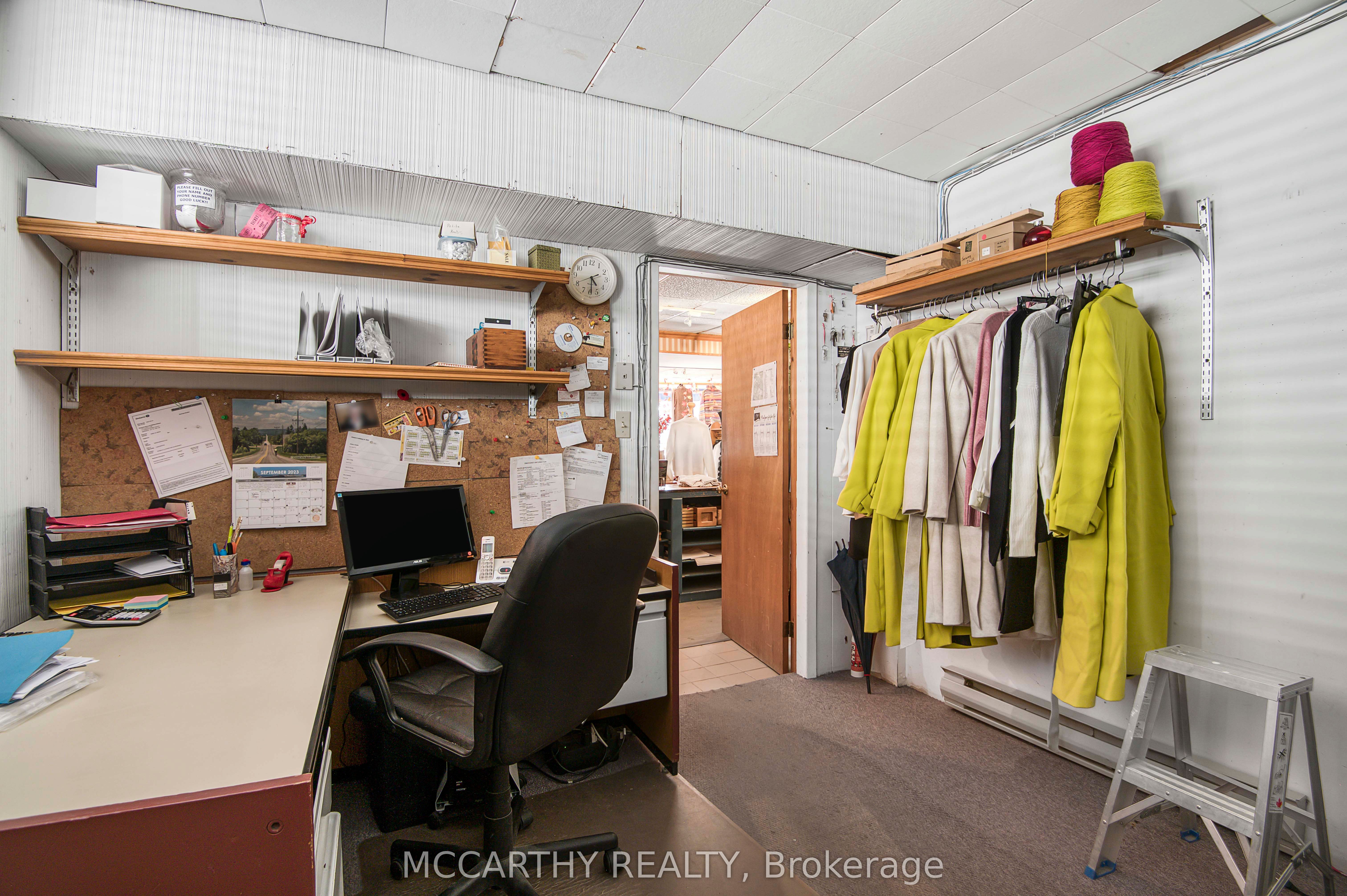 21 Toronto Street S Property Photo 18