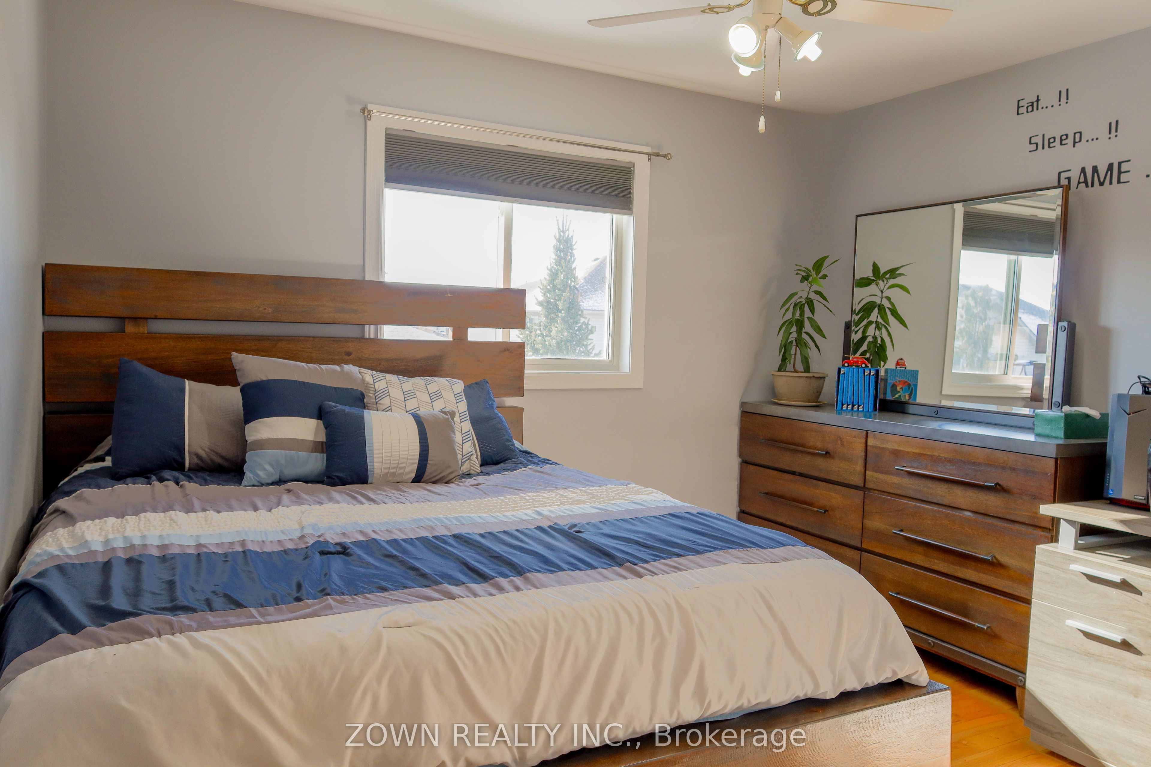 1433 Girard Drive Property Photo 6