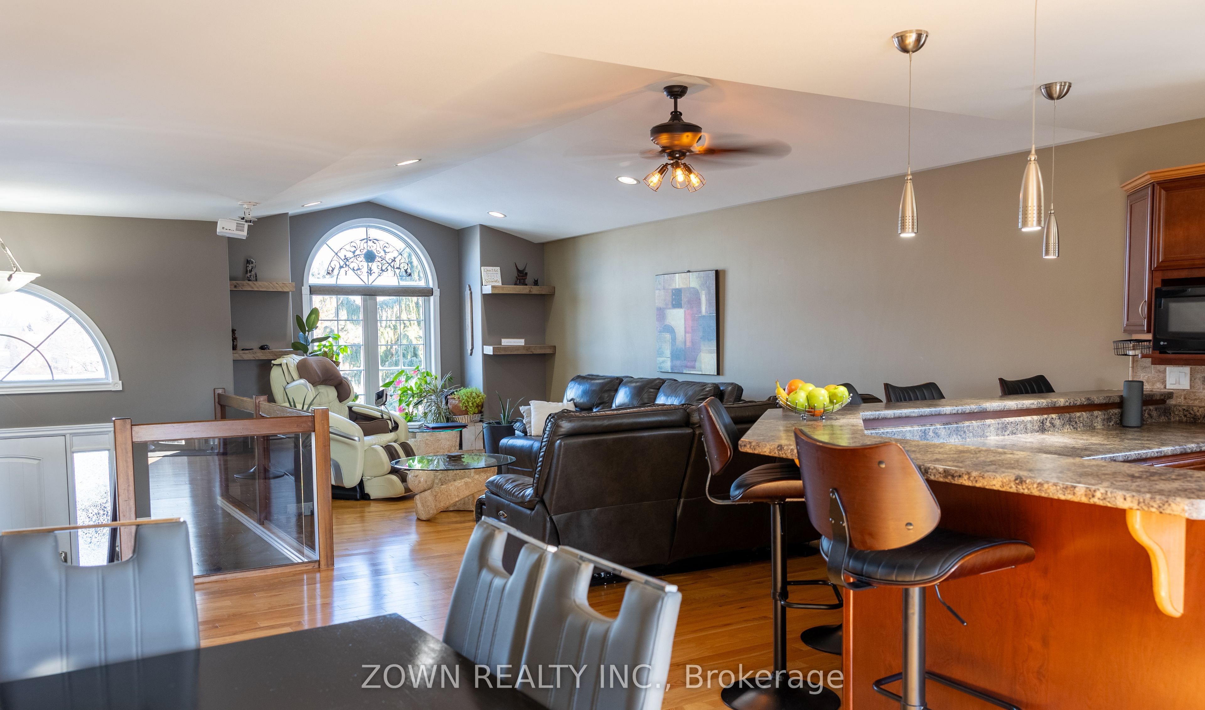 1433 Girard Drive Property Photo 11