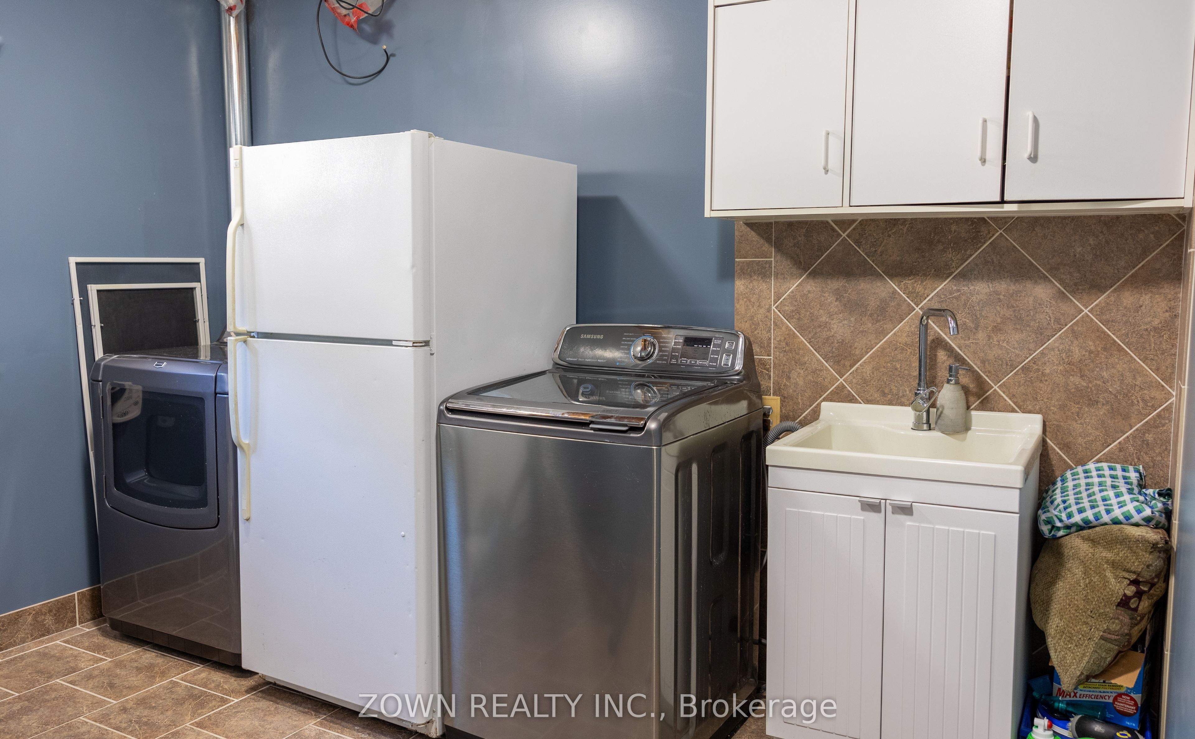 1433 Girard Drive Property Photo 27