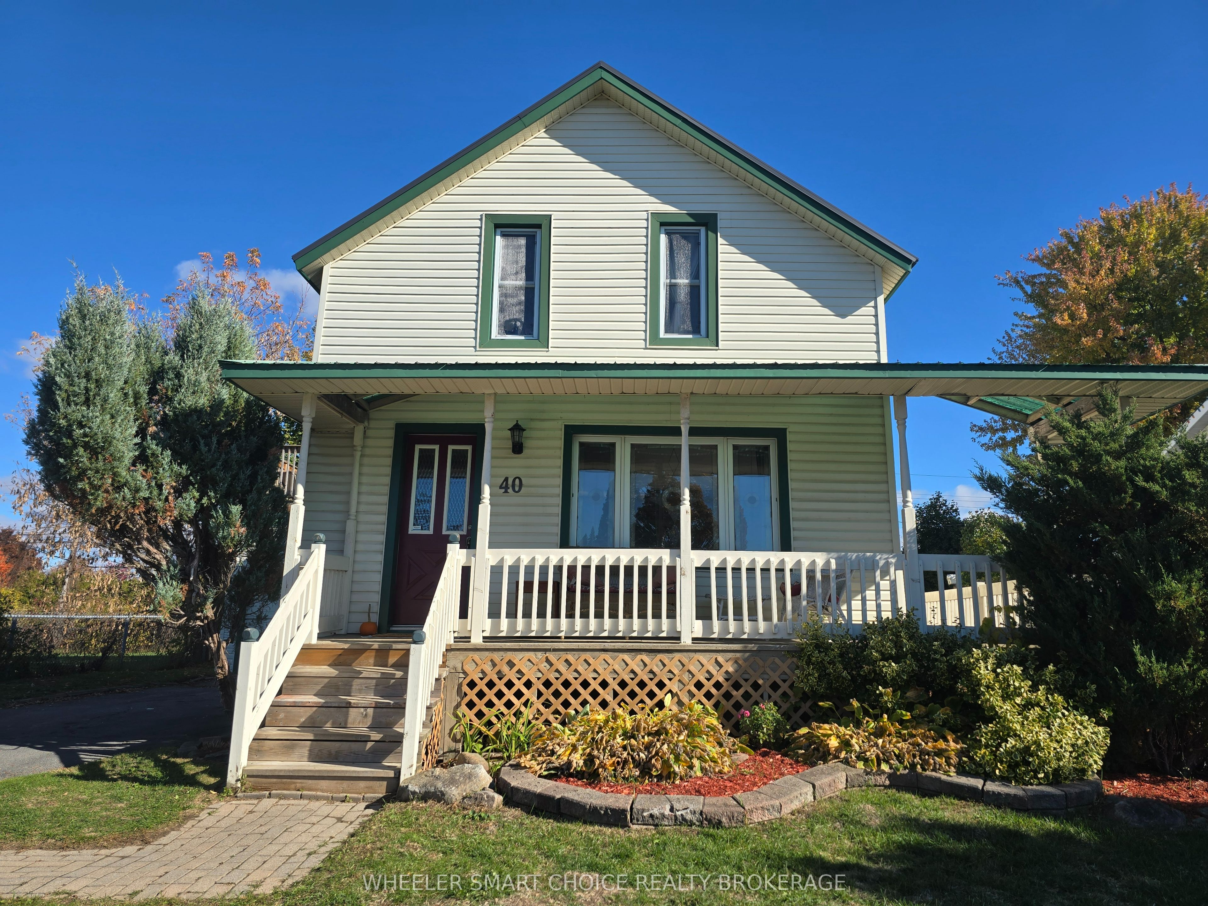 40 St Laurent Avenue Property Photo 1