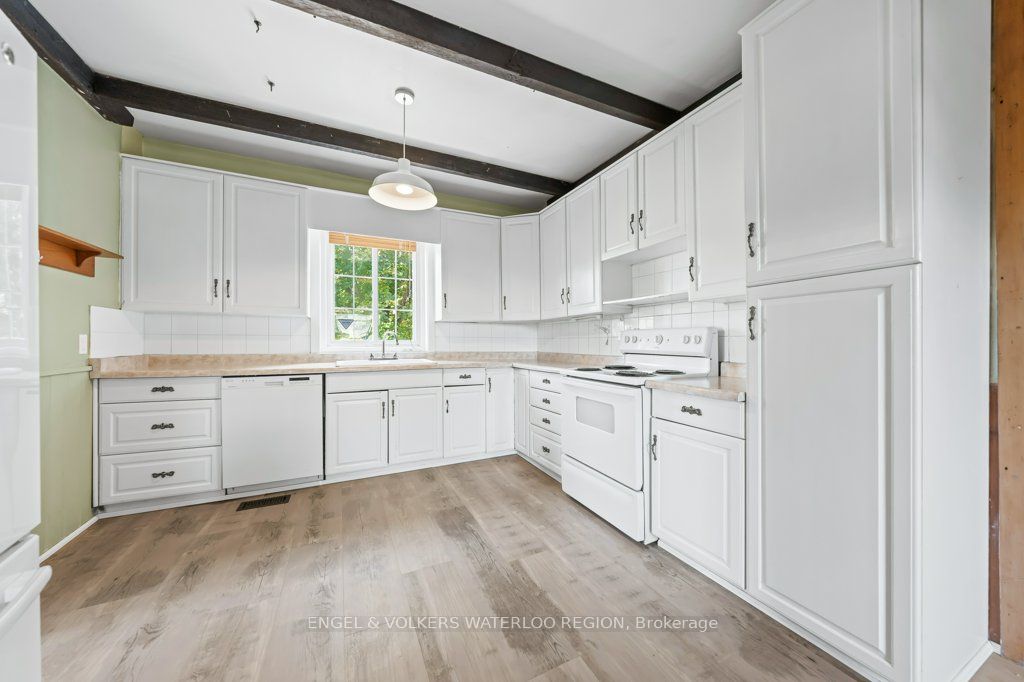 1373 Edworthy Side Road Property Photo 18