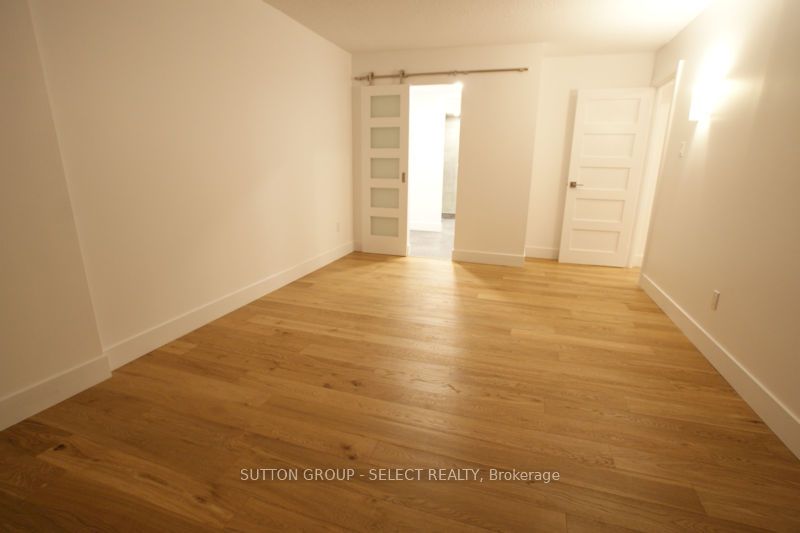 389 Dundas Street 1102 Property Photo 2