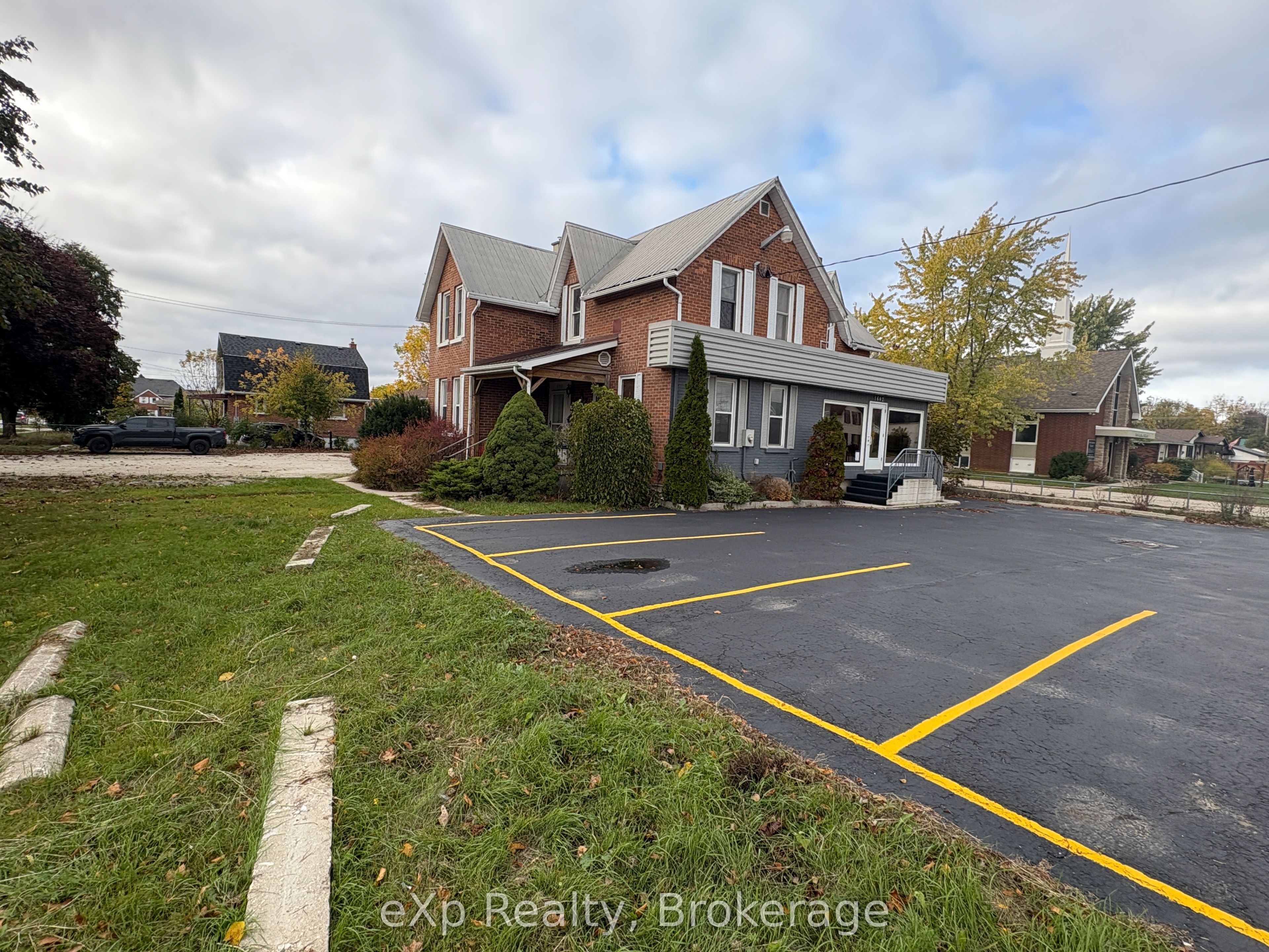 1602 9th Avenue E Property Photo 12