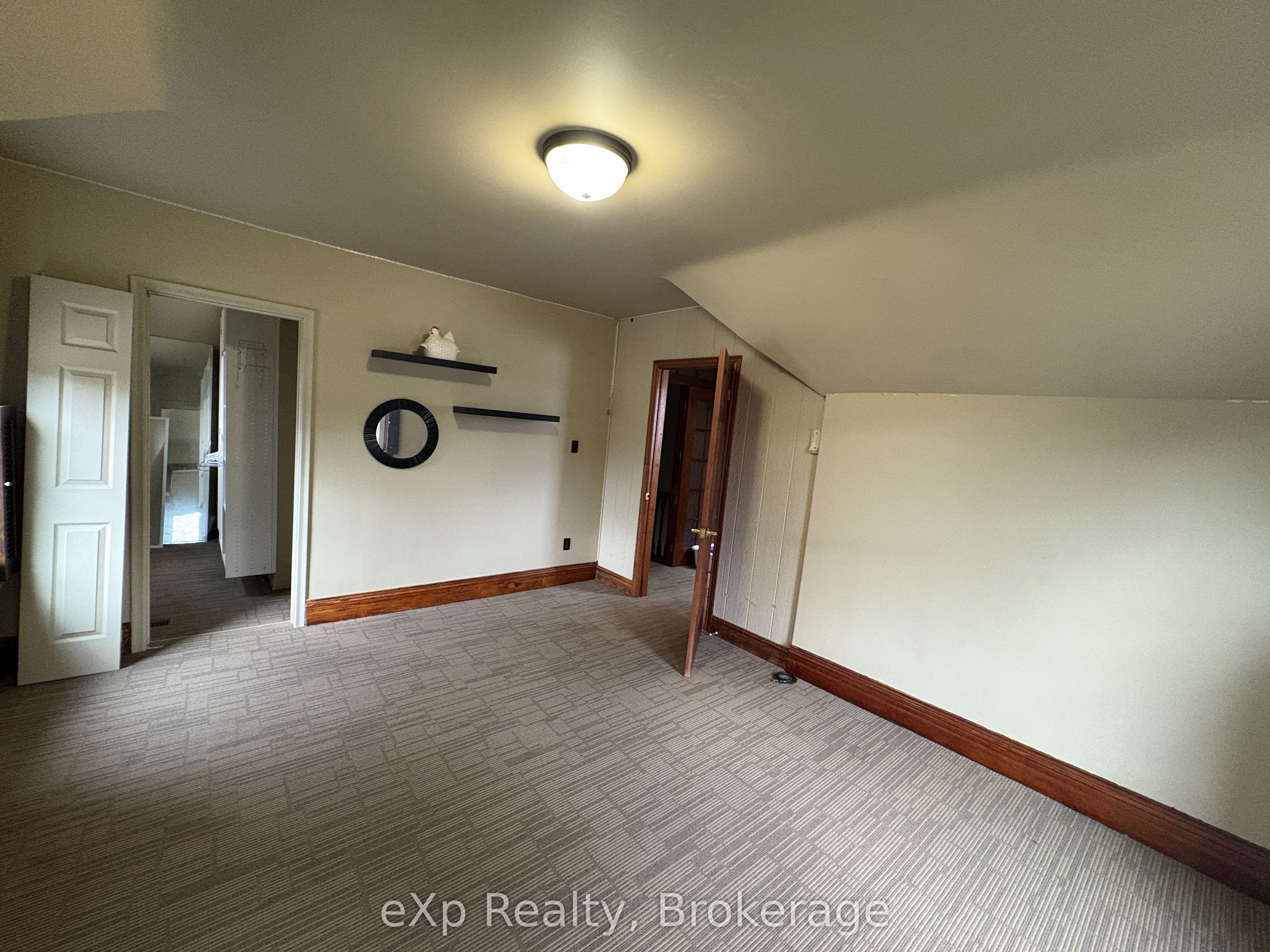 1602 9th Ave E Property Photo 27