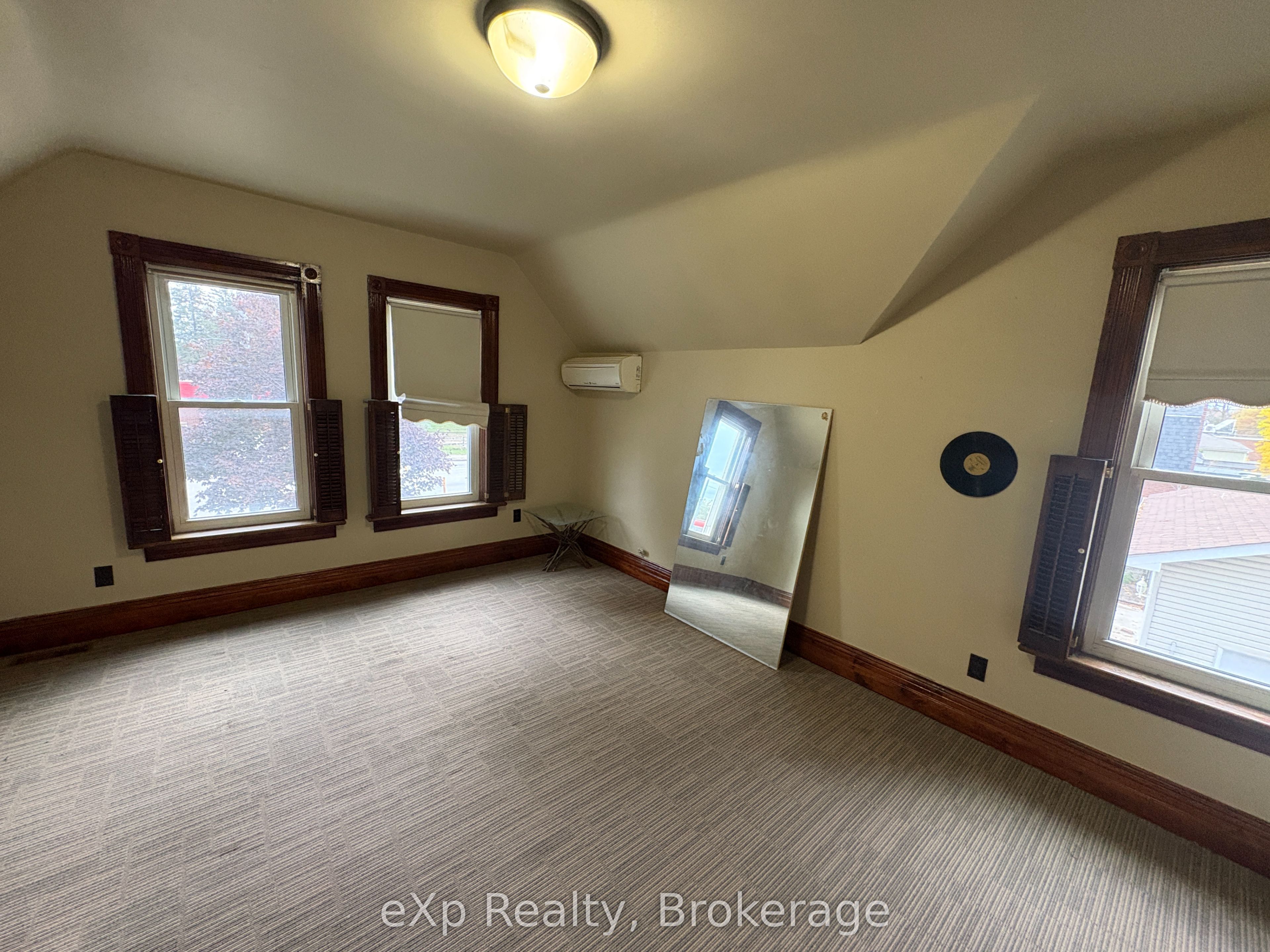 1602 9th Avenue E Property Photo 28