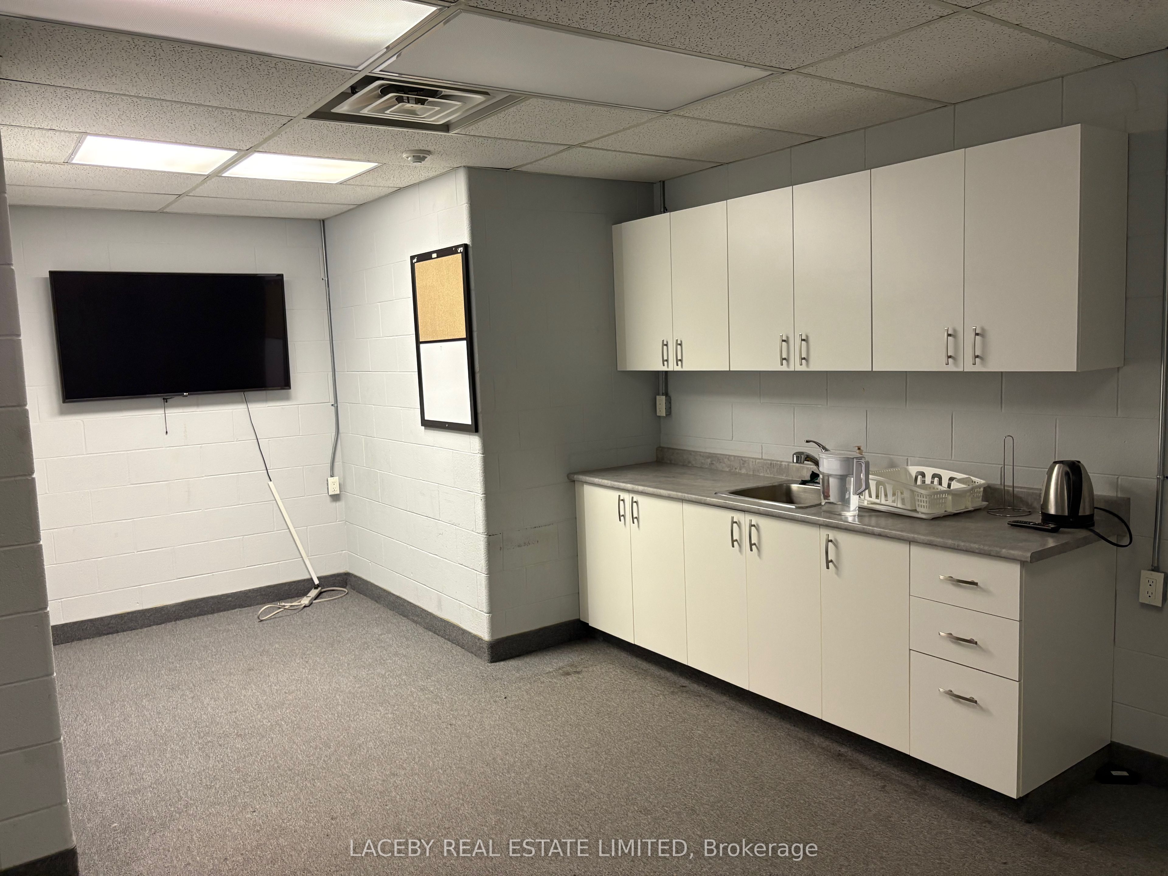 28 Rebecca Street 2 & 3 Property Photo 5