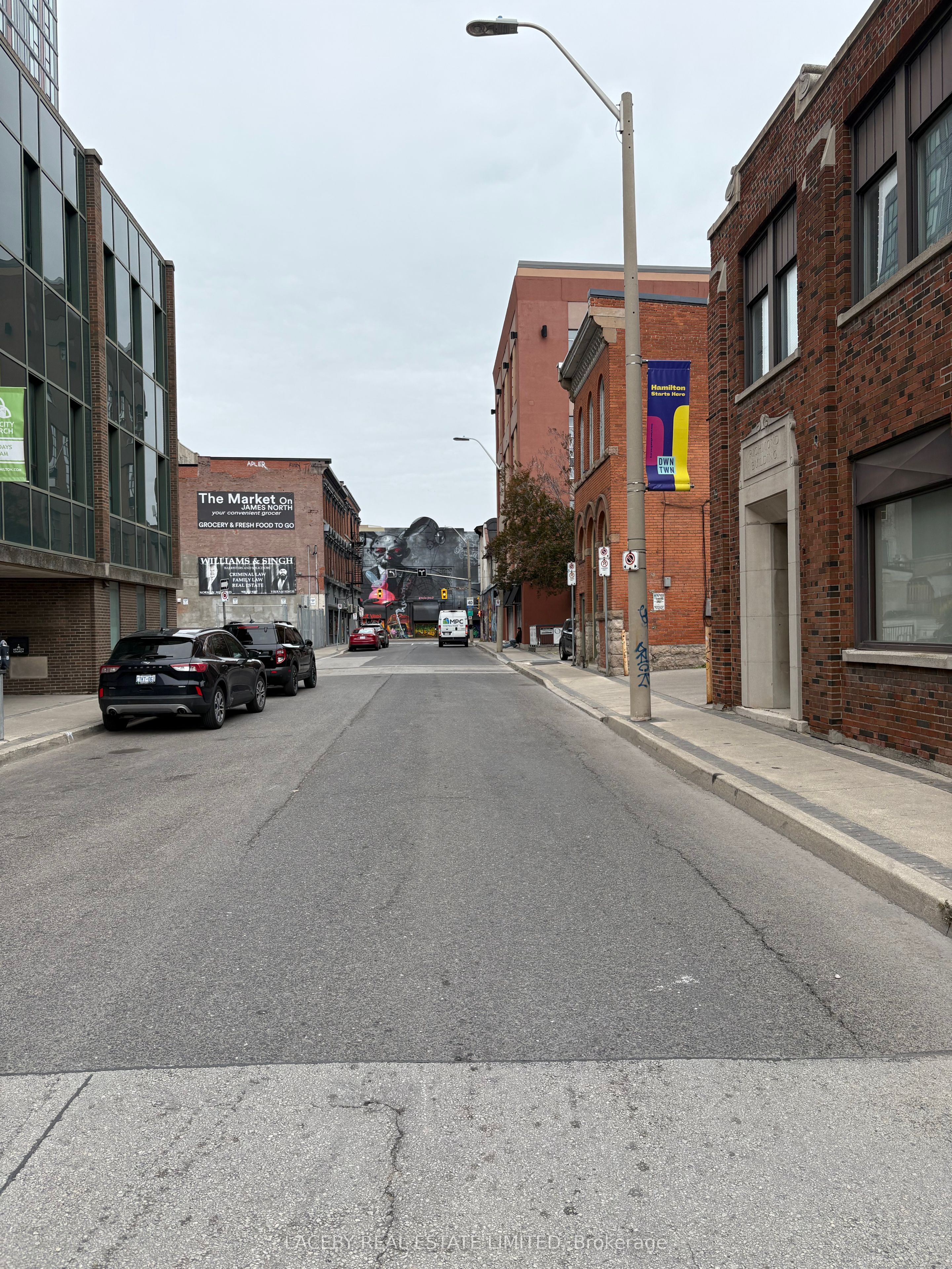 28 Rebecca St Property Photo 5