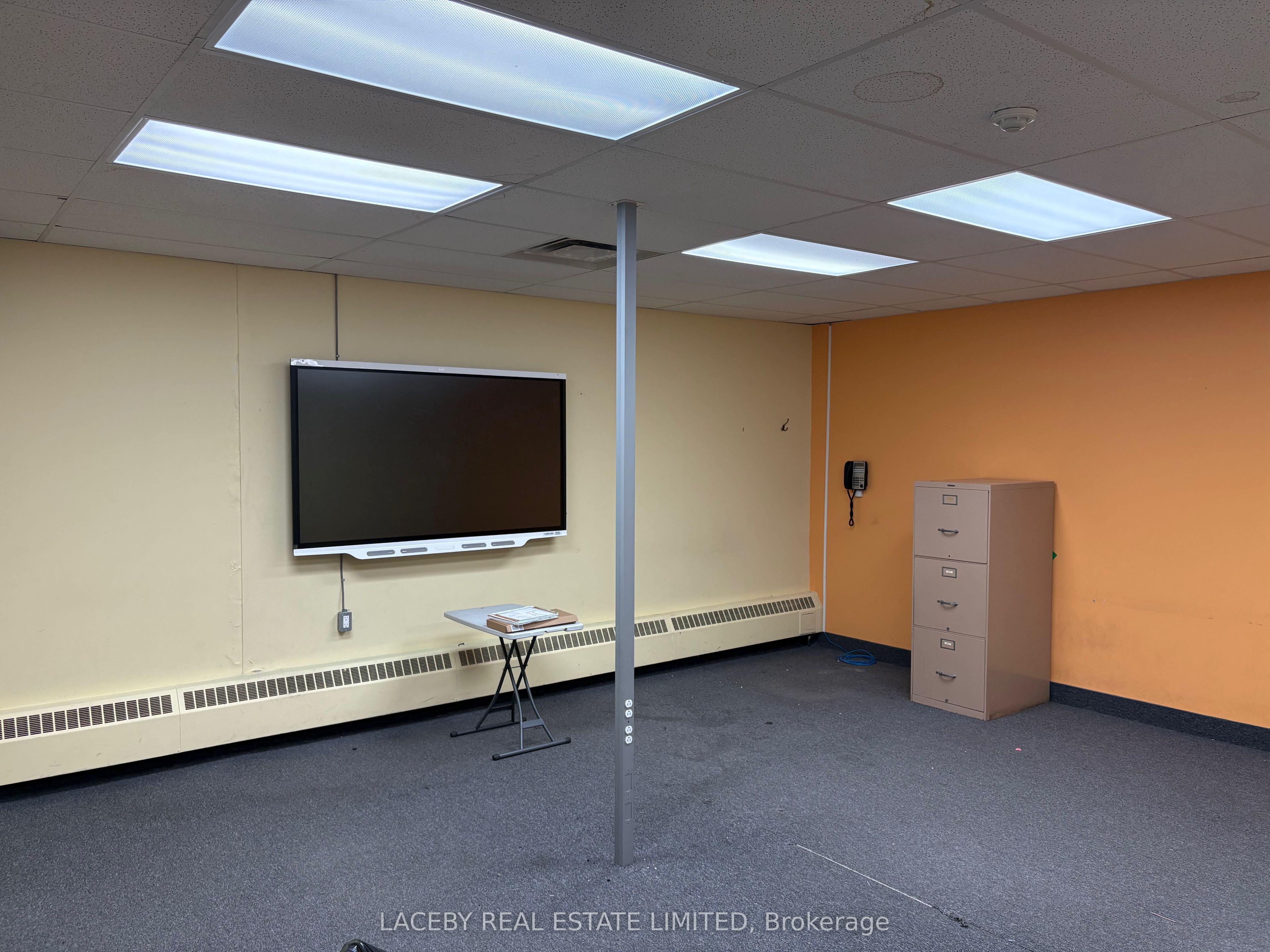 28 Rebecca St Property Photo 7