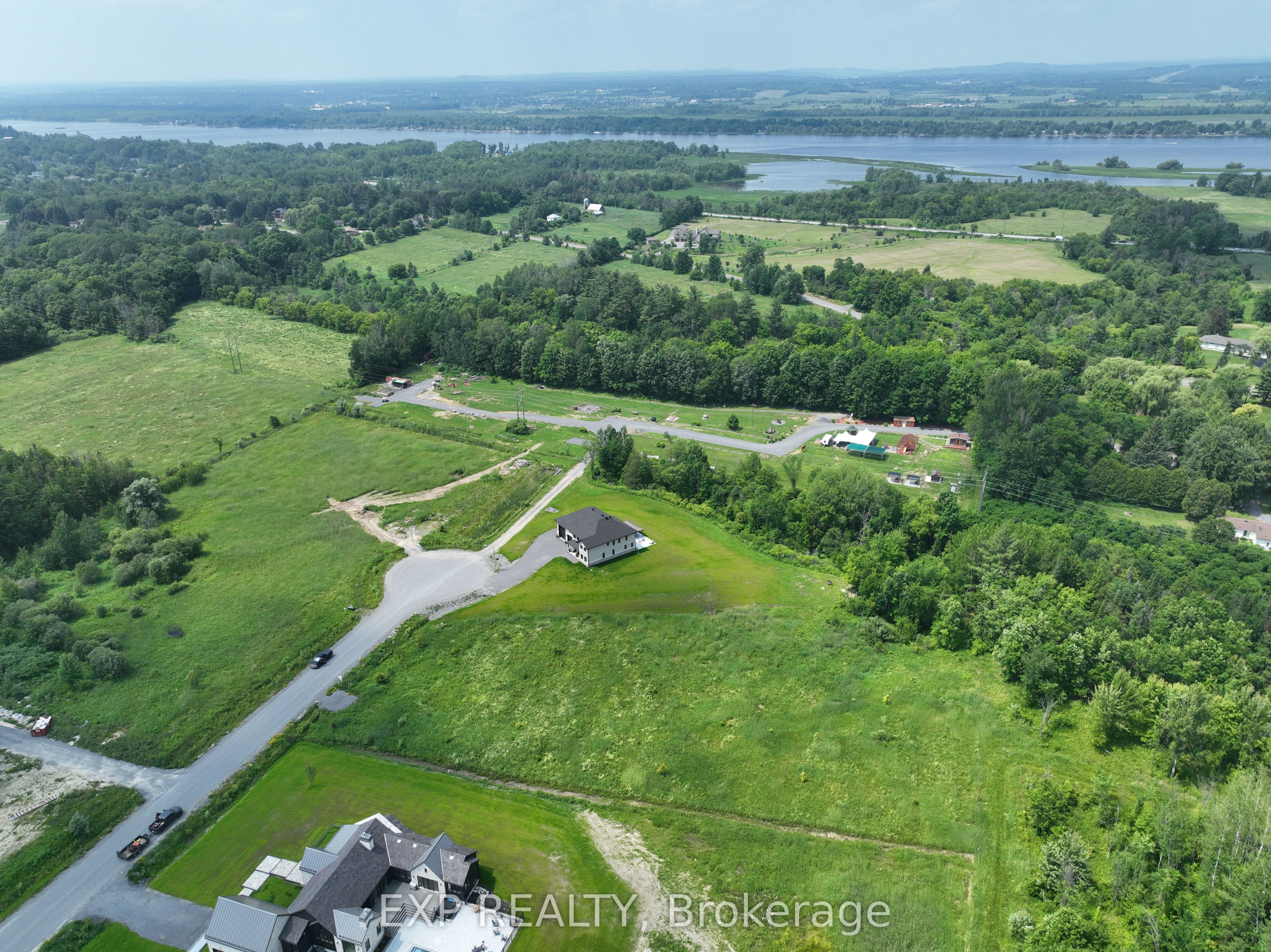 26 Nirmala Dr Property Photo 1