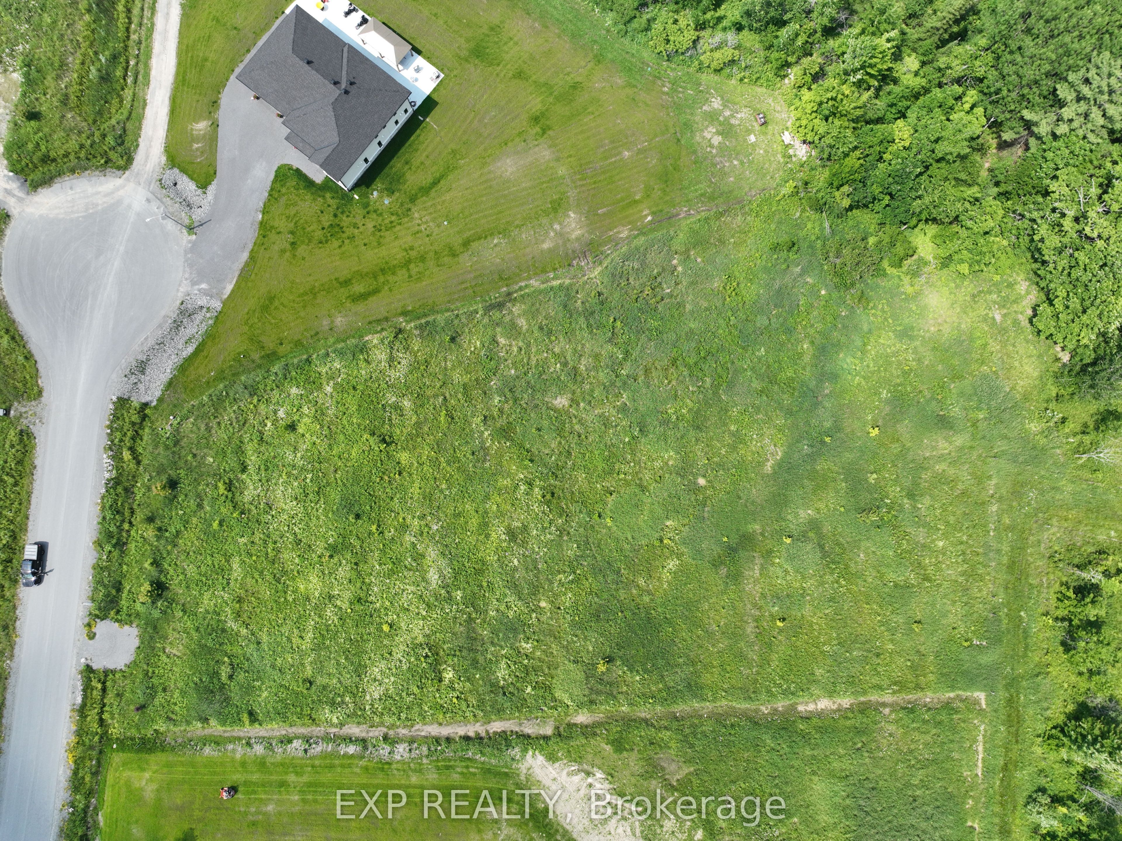 26 Nirmala Dr Property Photo 8