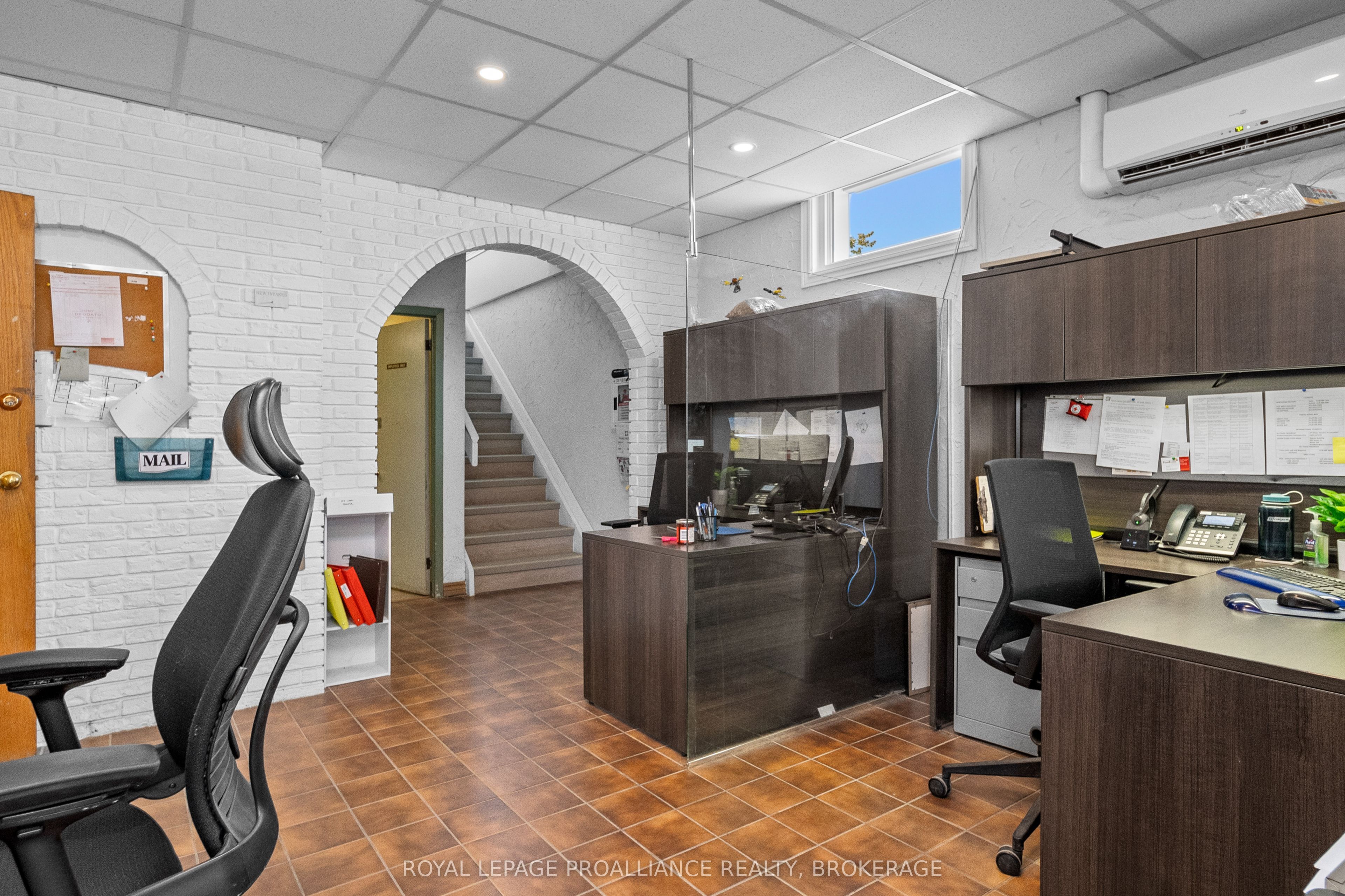 140 Hickson Ave Property Photo 3