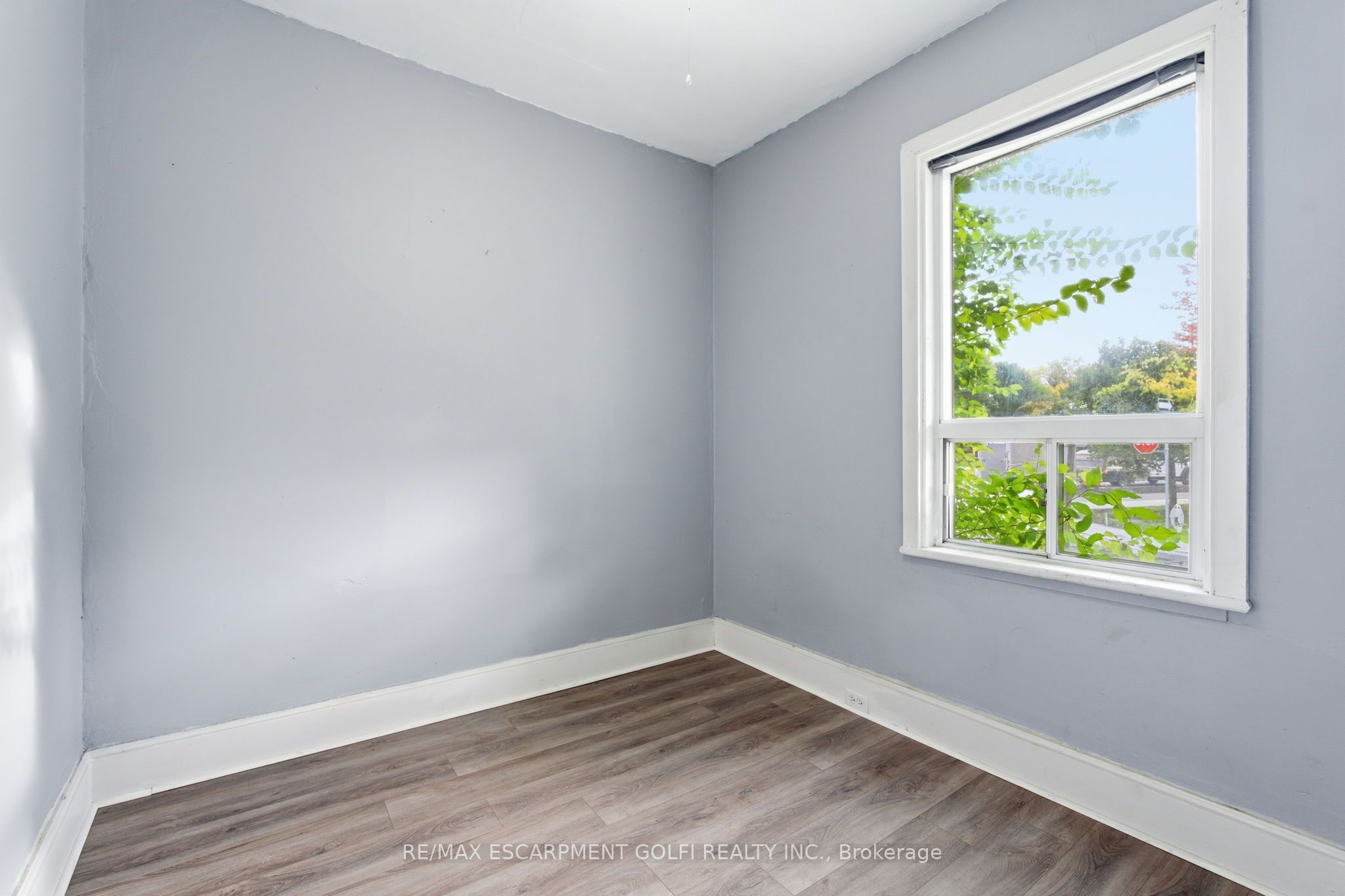 117 Ray Street N Property Photo 11