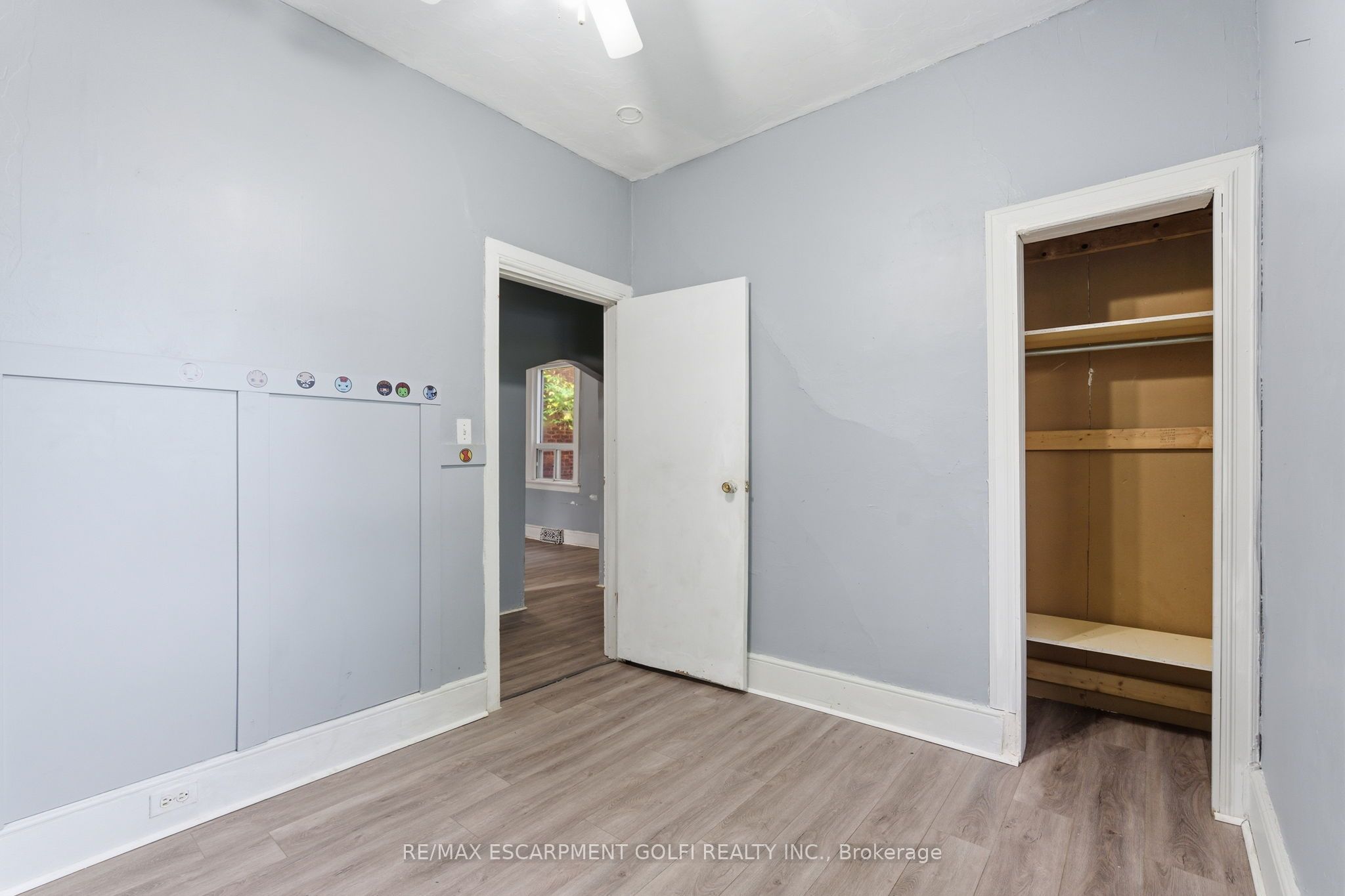 117 Ray Street N Property Photo 14