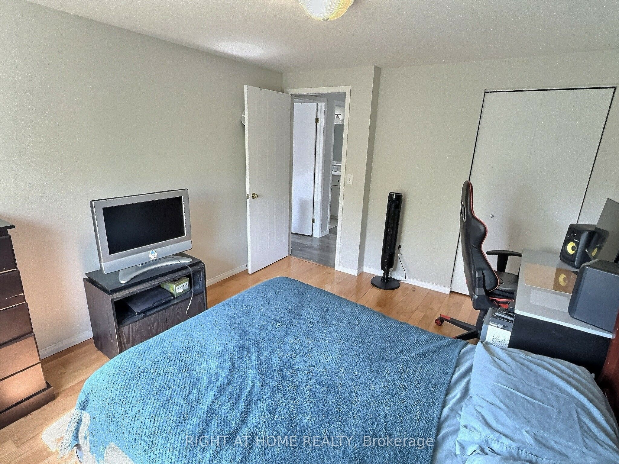 385 Havendale Crescent Property Photo 15