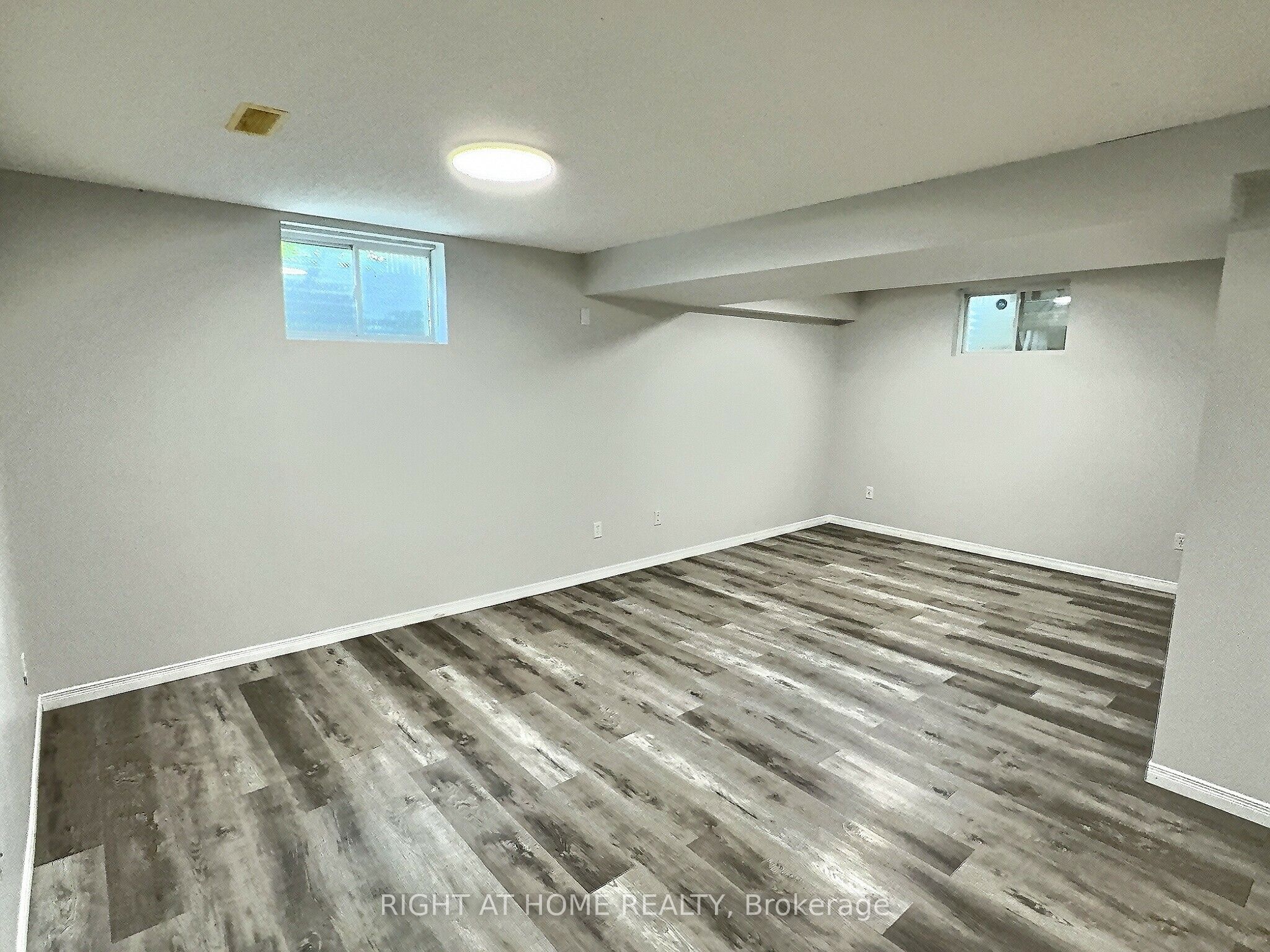 385 Havendale Crescent Property Photo 20