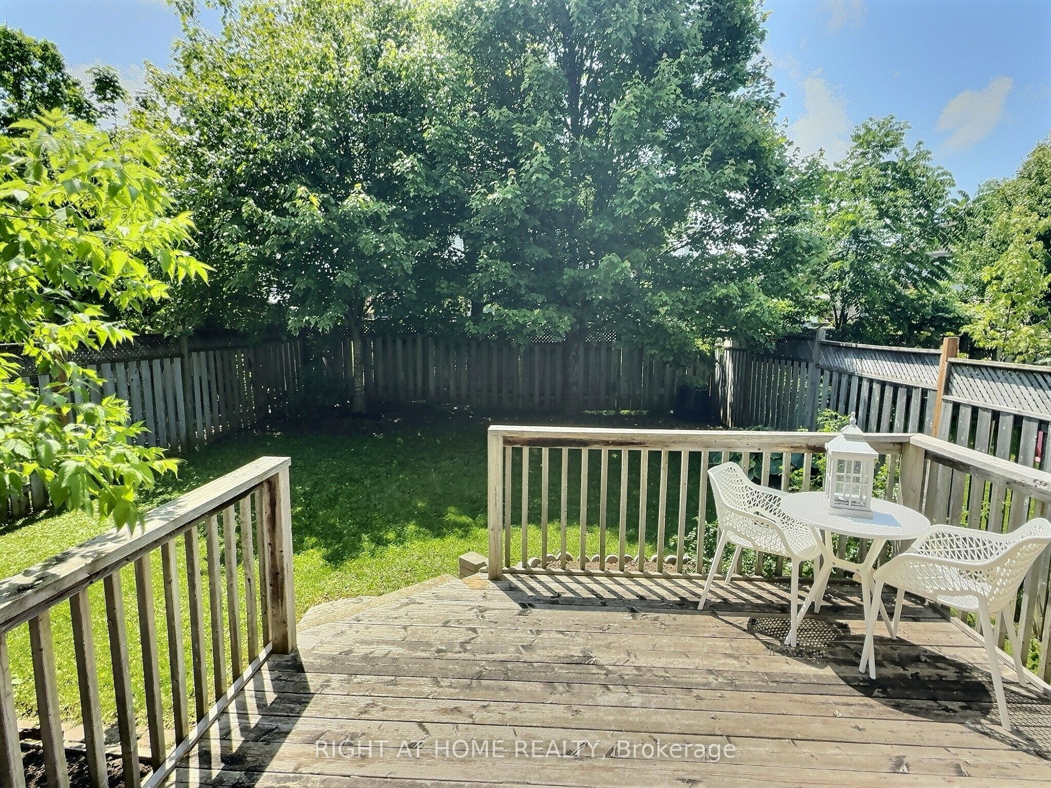 385 Havendale Crescent Property Photo 23