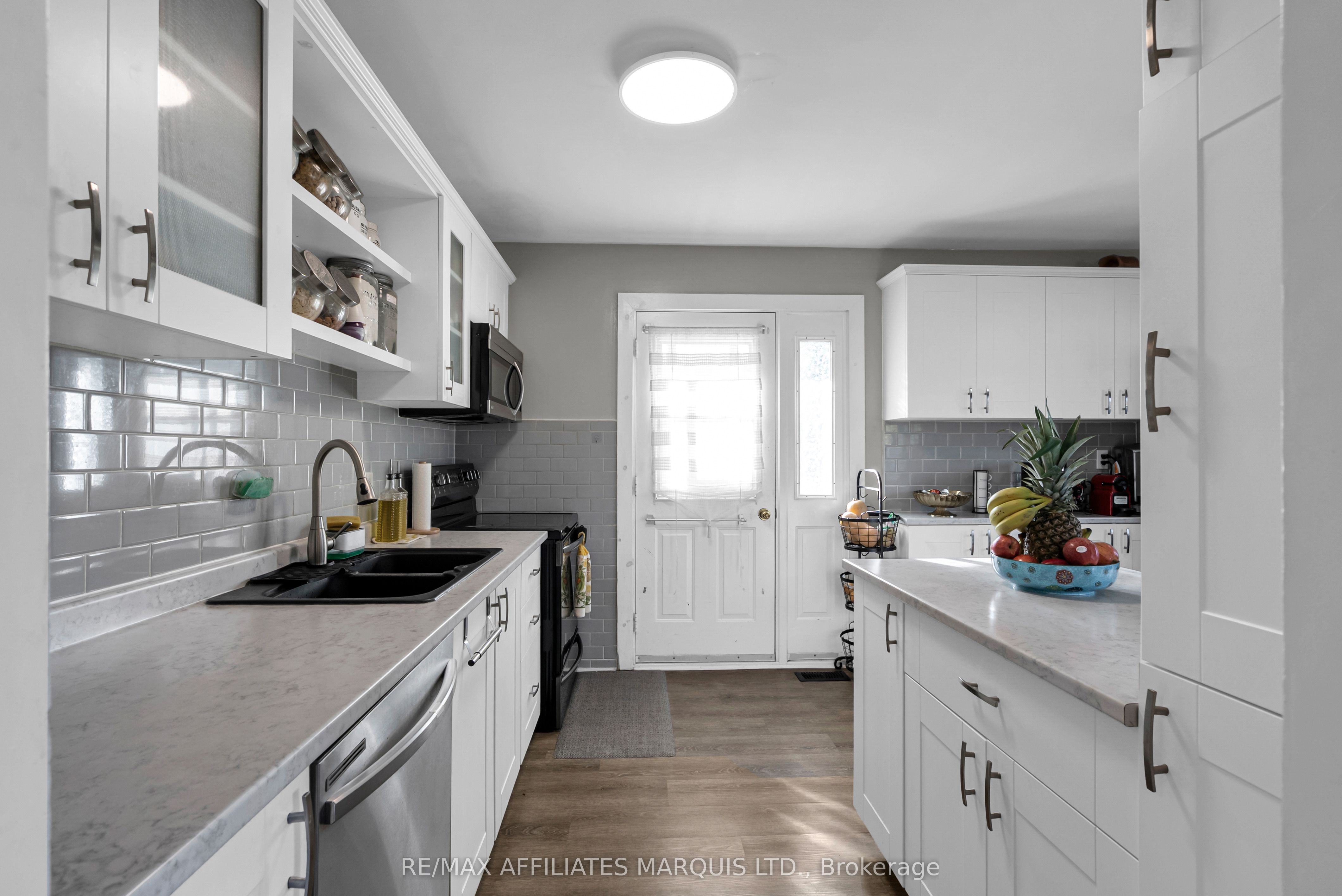 403 Susan Avenue Property Photo 6