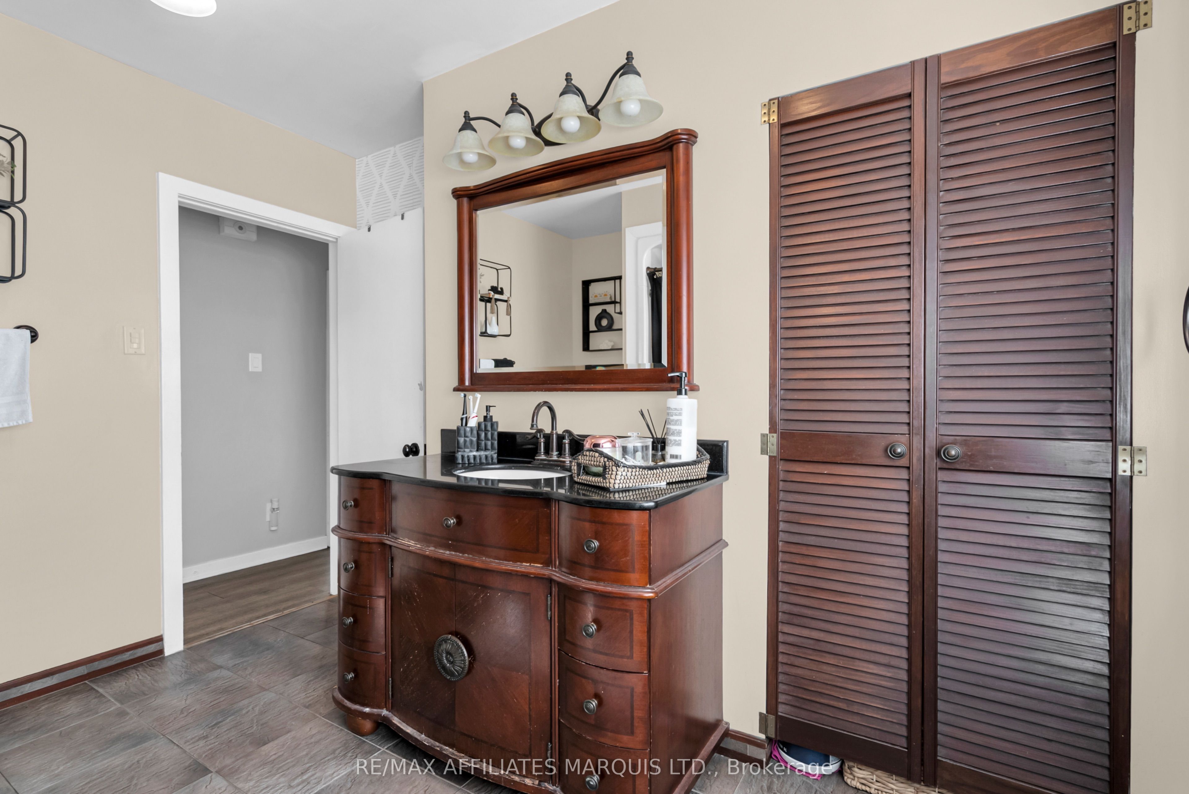 403 Susan Avenue Property Photo 19