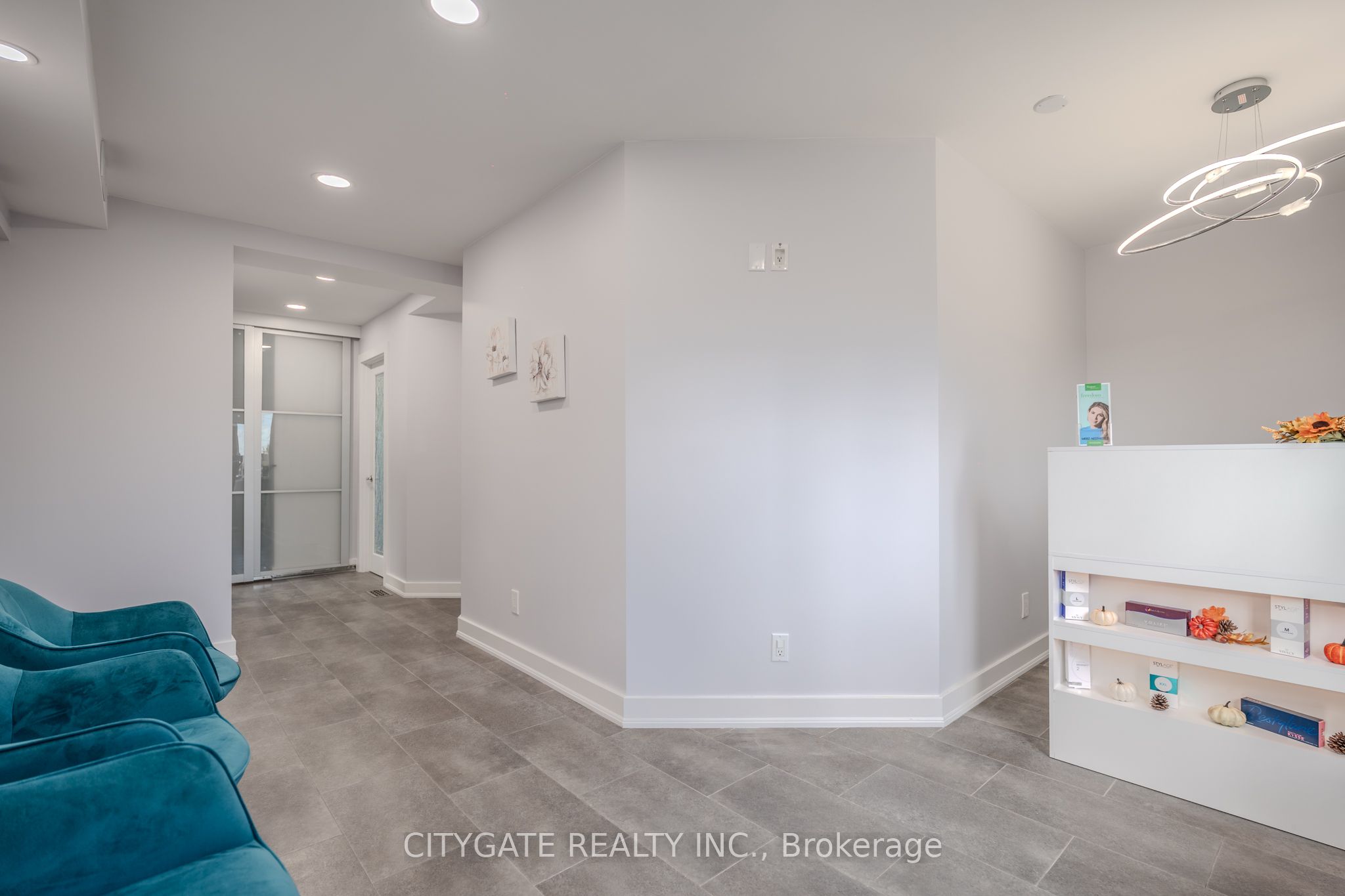 209 Homewood Ave Property Photo 1