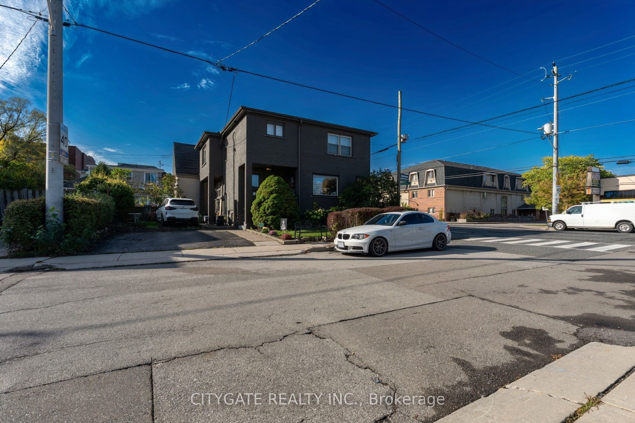 209 Homewood Ave Property Photo 6