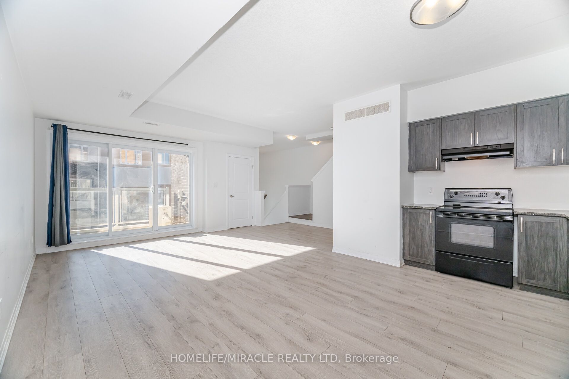 15 Visionary Avenue Property Photo 16