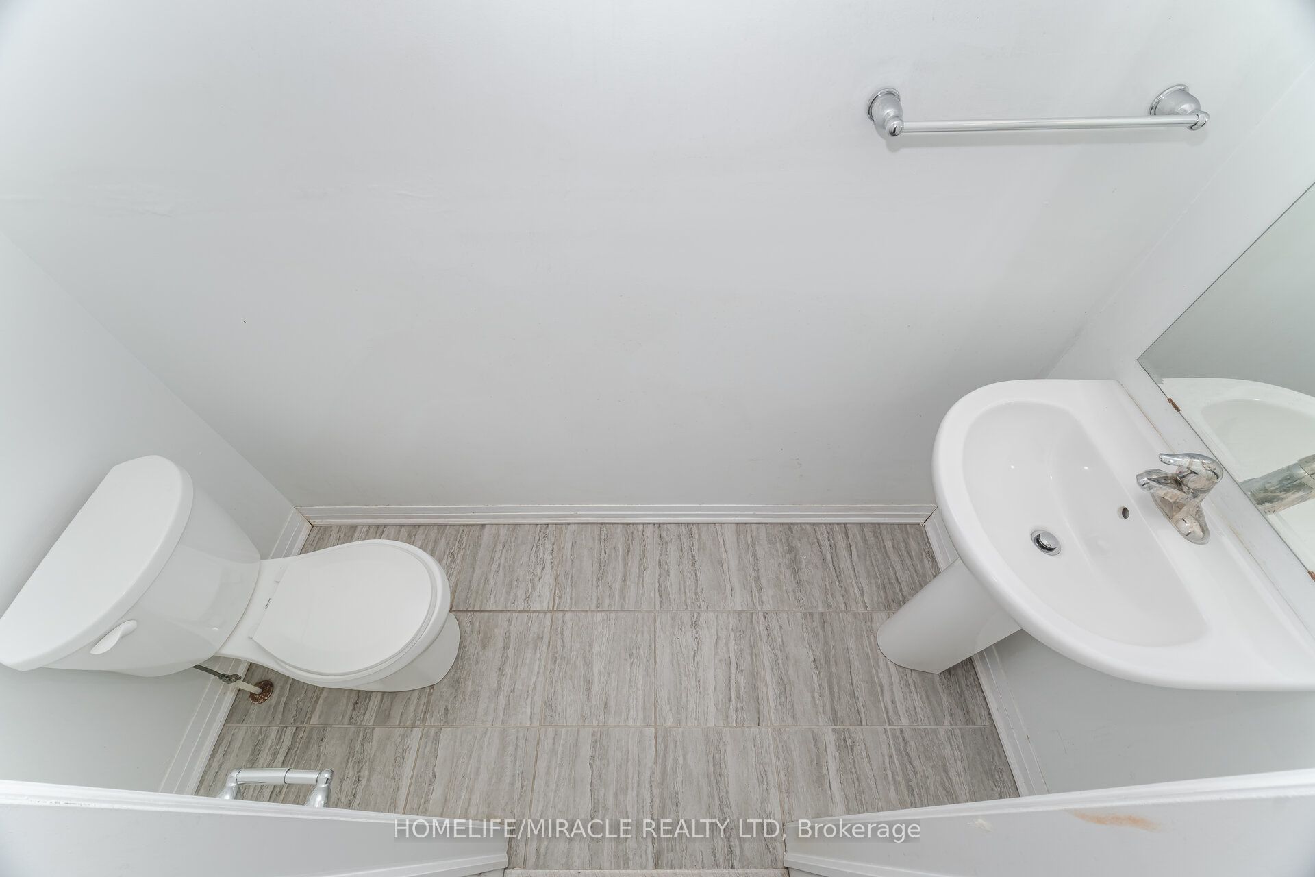 15 Visionary Avenue Property Photo 17