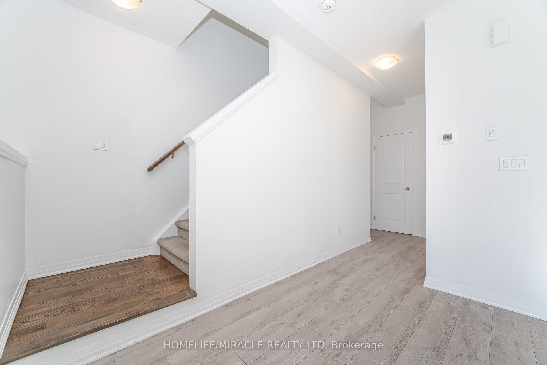 15 Visionary Avenue Property Photo 18