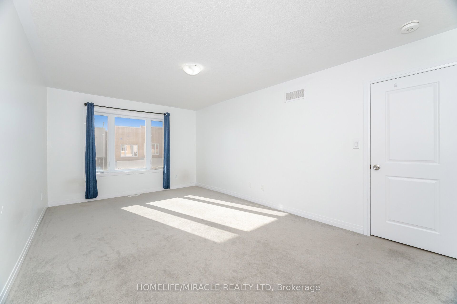 15 Visionary Avenue Property Photo 22