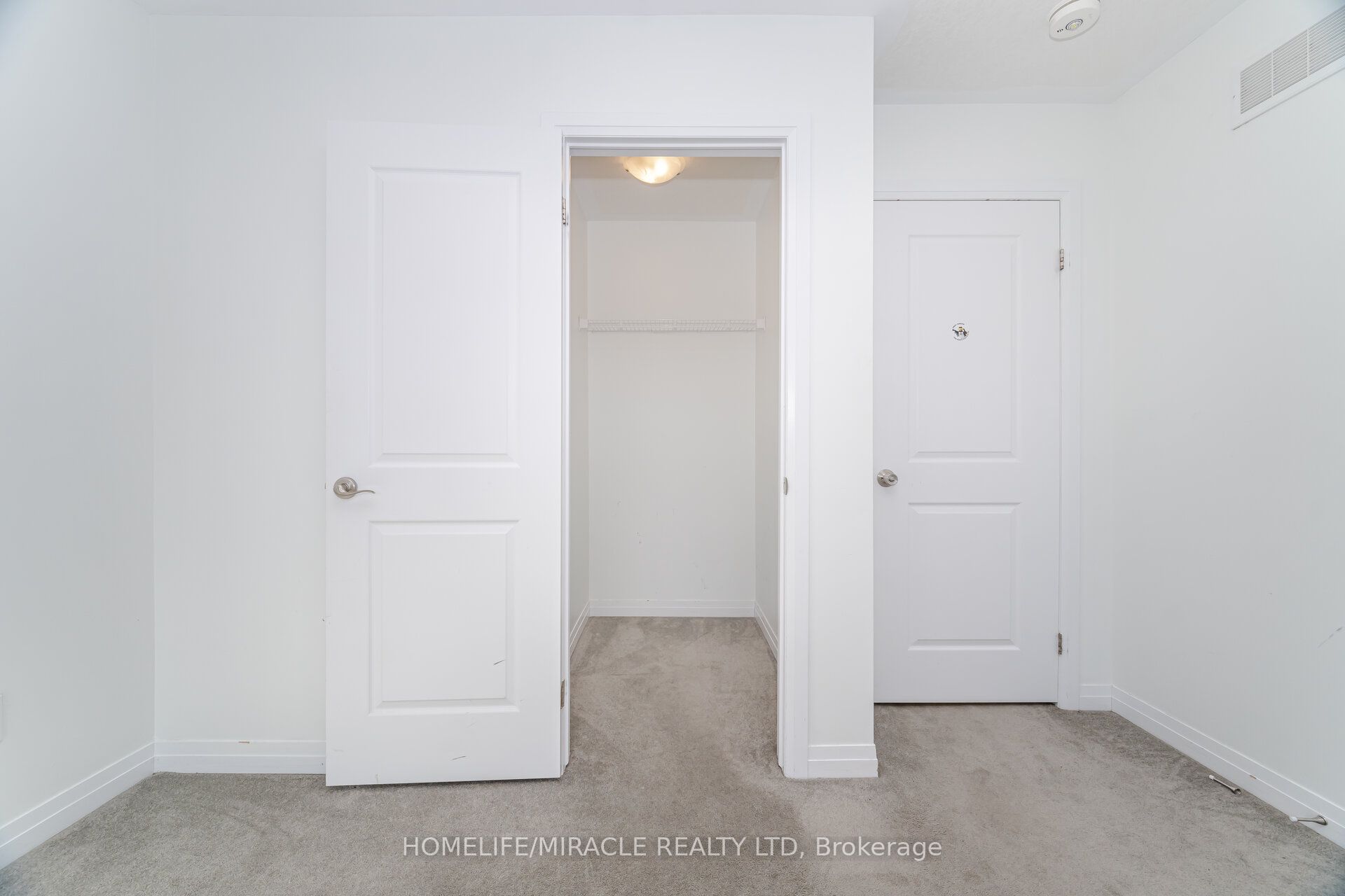 15 Visionary Avenue Property Photo 29