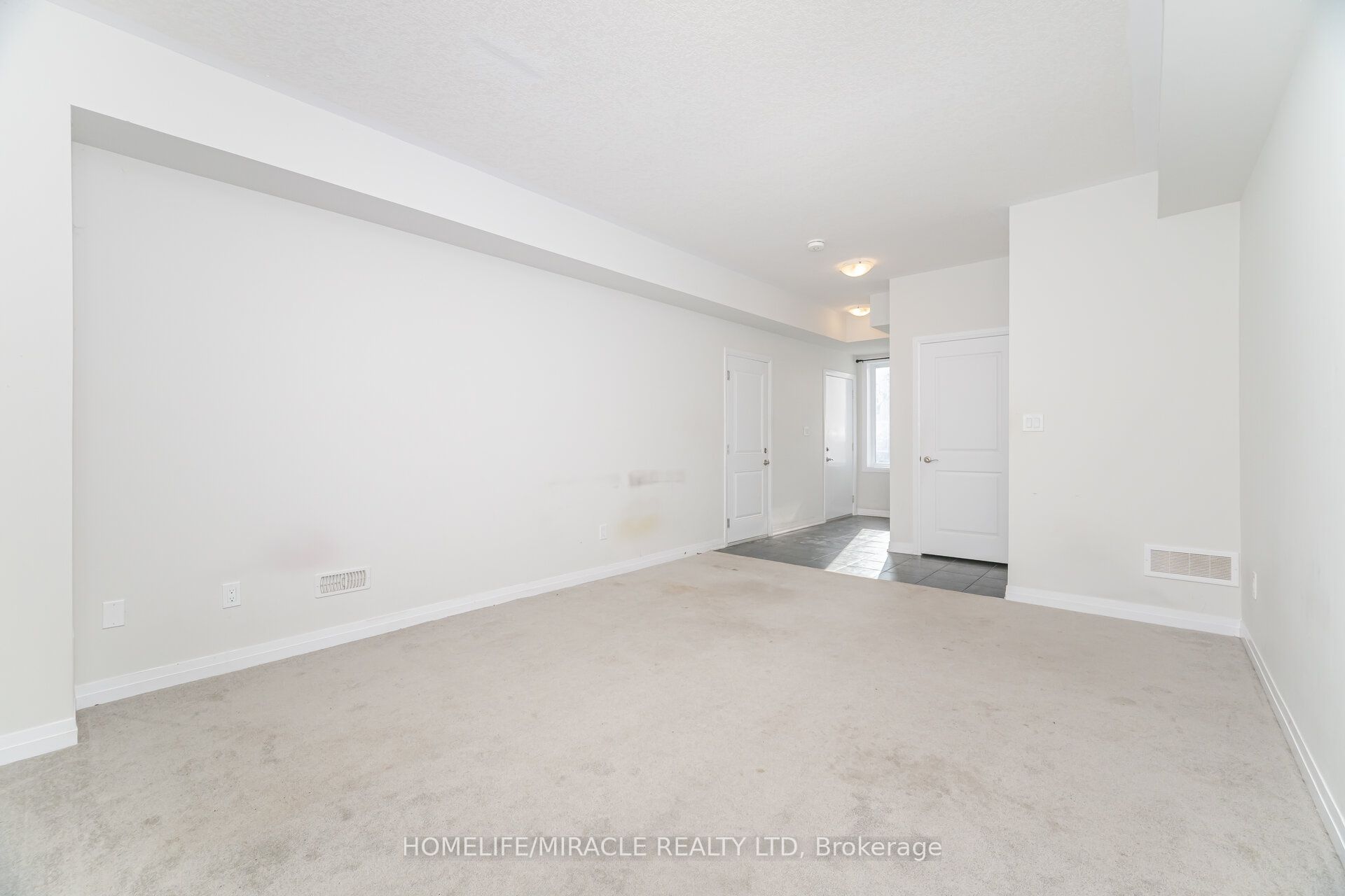 15 Visionary Avenue Property Photo 35