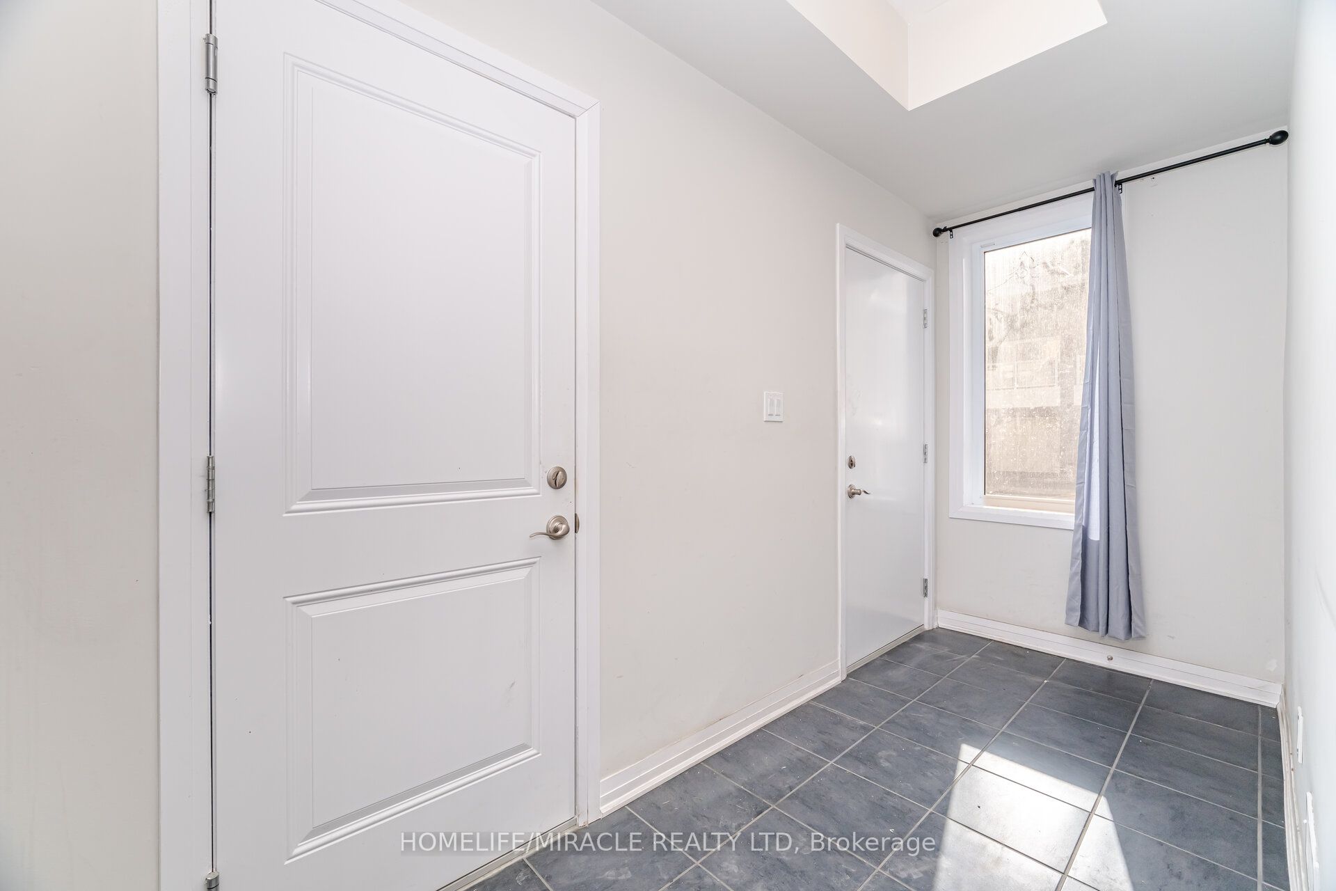 15 Visionary Avenue Property Photo 38