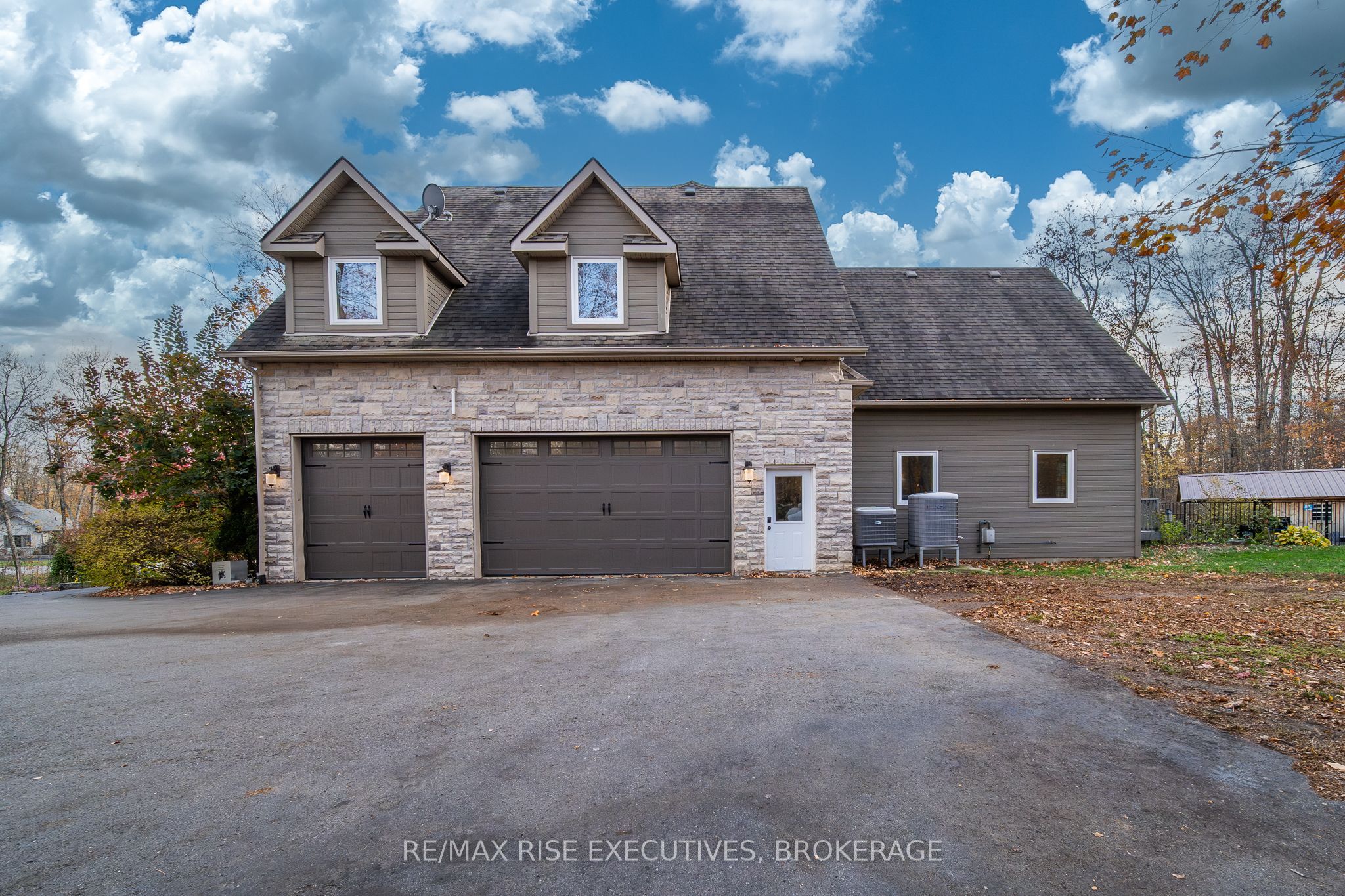 119 Fawn Brook Drive Property Photo 5