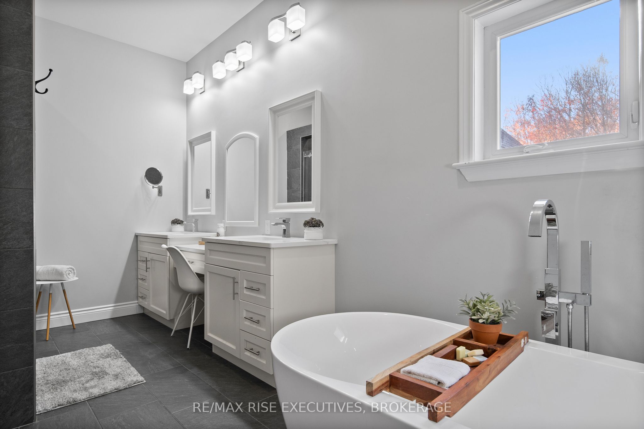 119 Fawn Brook Drive Property Photo 28