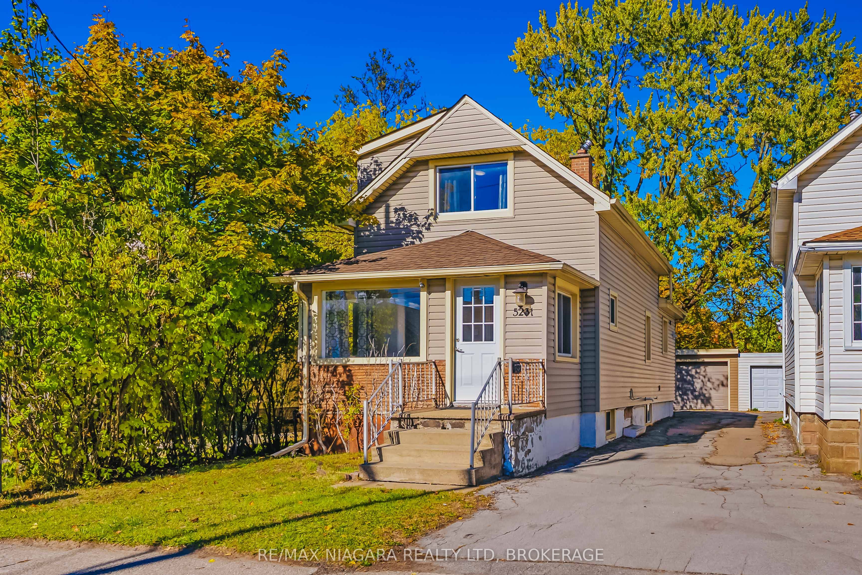 5231 Kitchener Street Property Photo 2