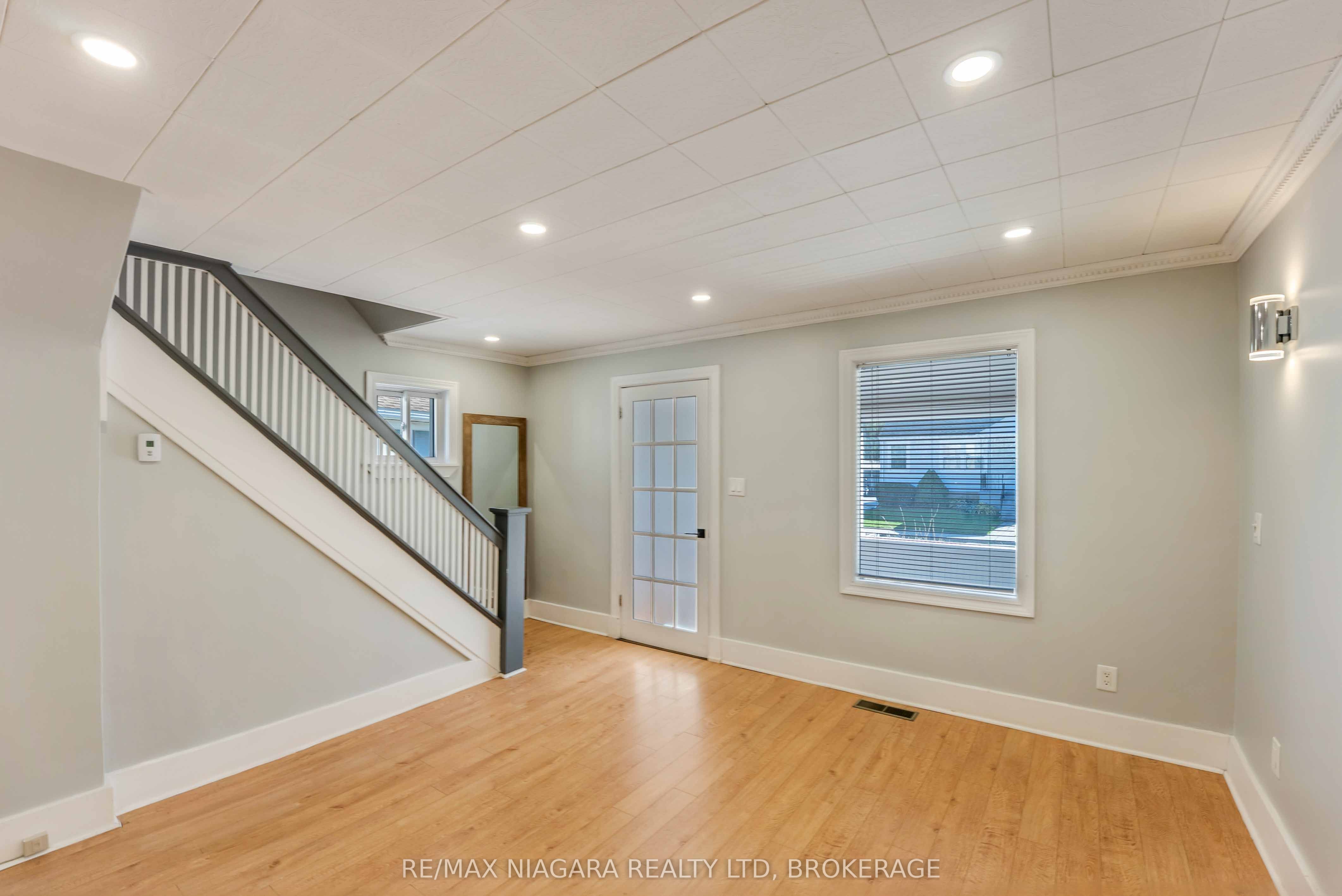 5231 Kitchener Street Property Photo 8