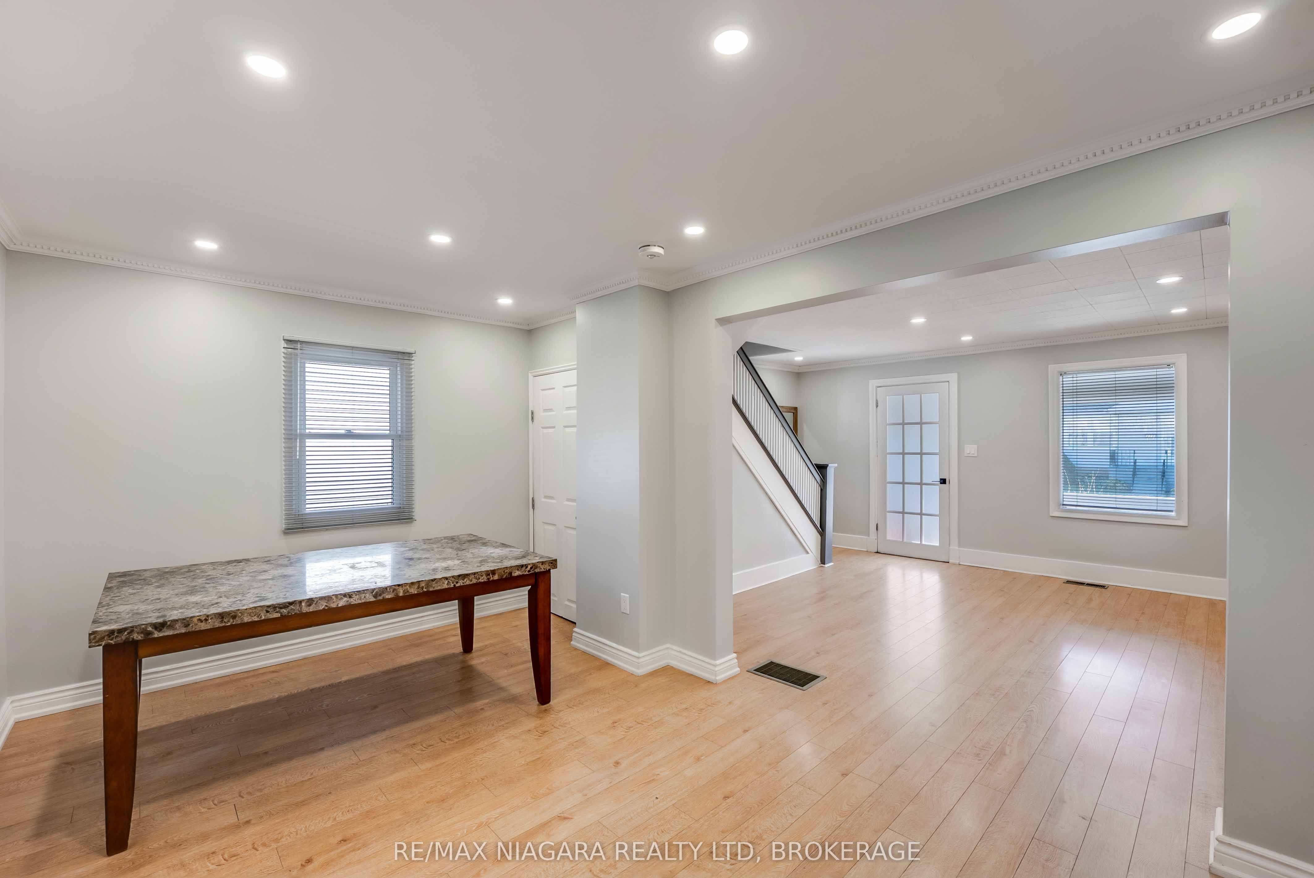 5231 Kitchener Street Property Photo 9