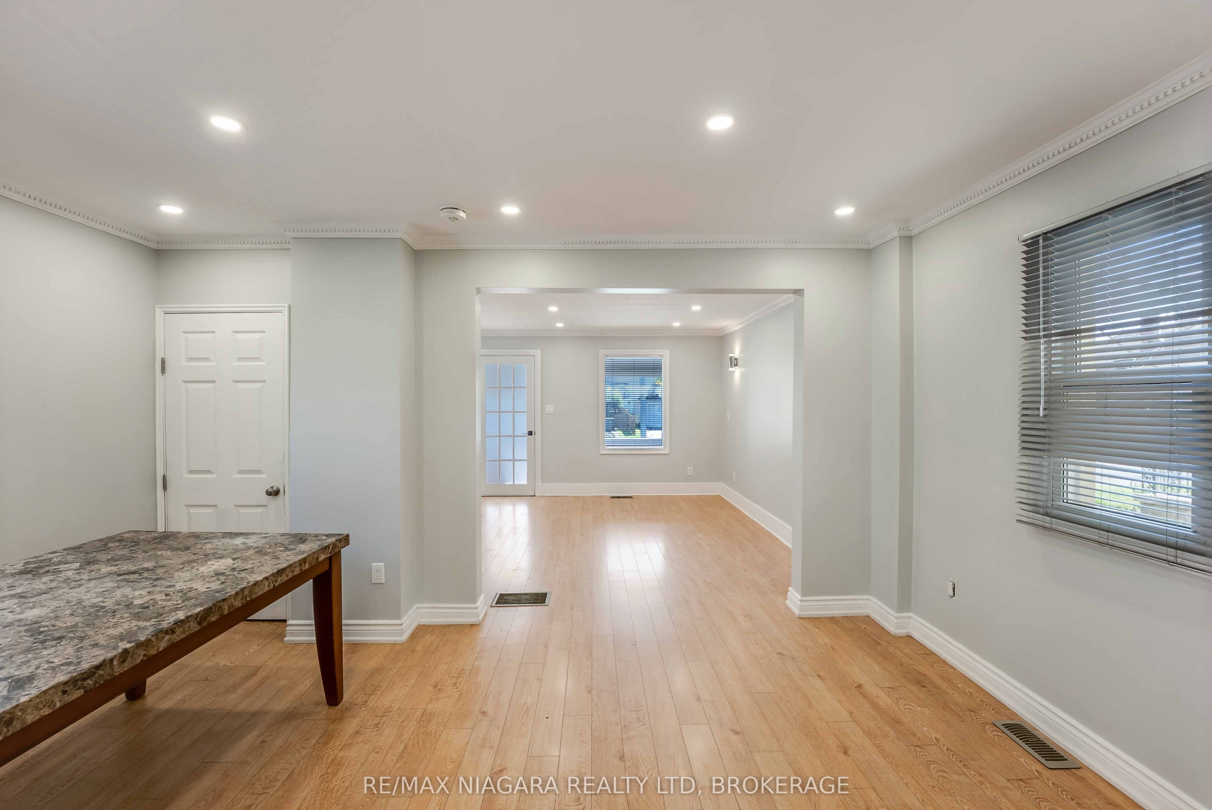 5231 Kitchener Street Property Photo 10