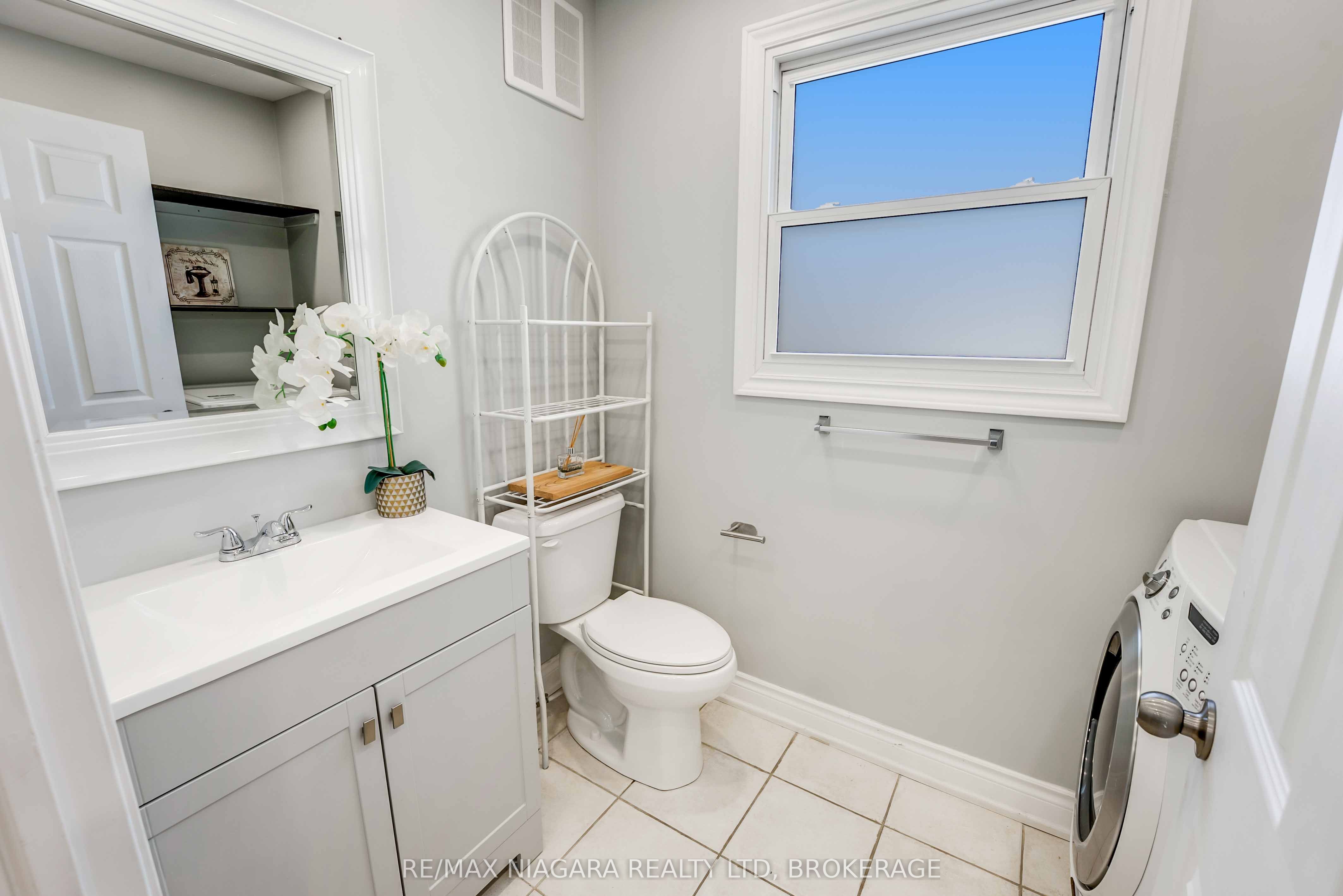 5231 Kitchener Street Property Photo 17