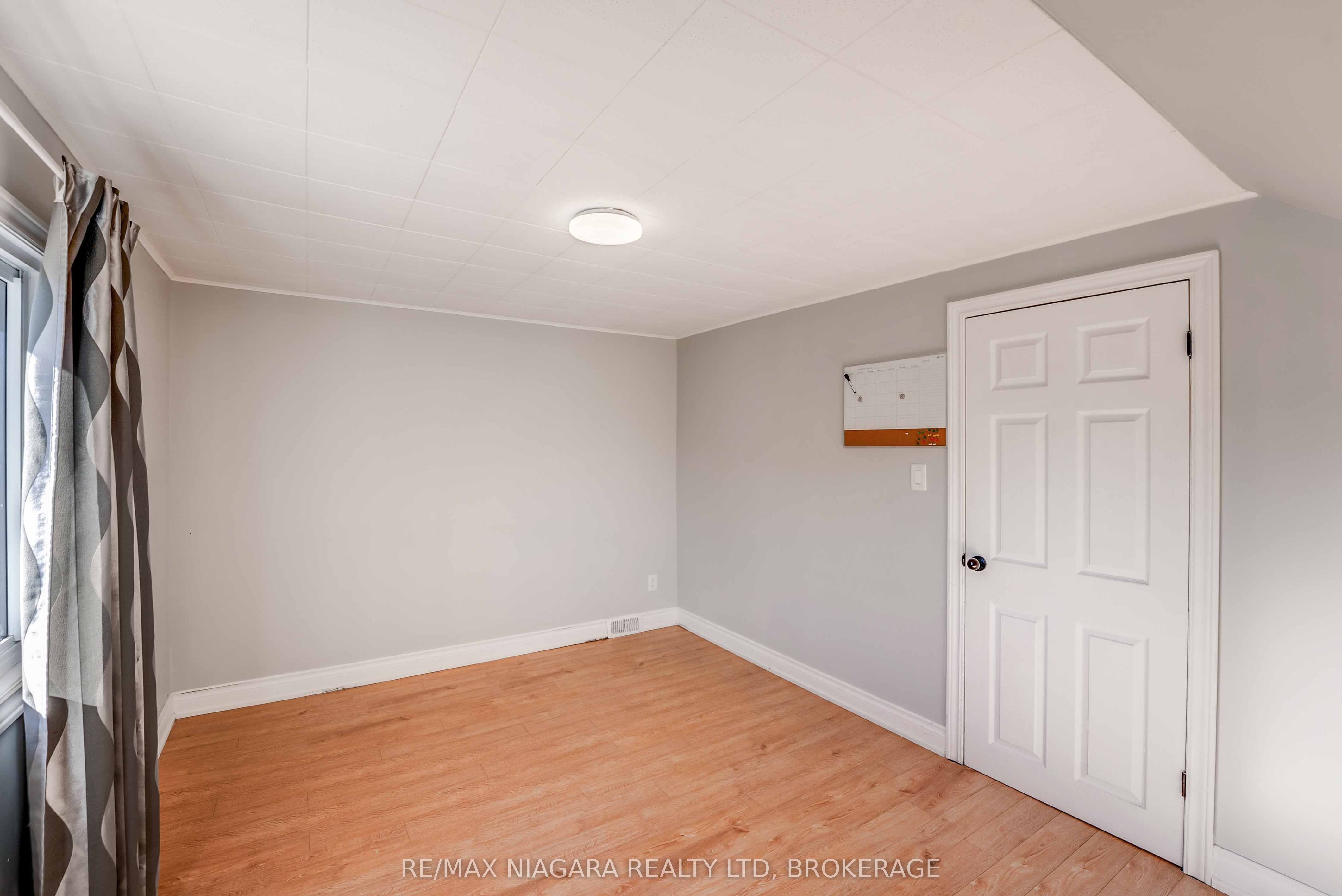 5231 Kitchener Street Property Photo 25