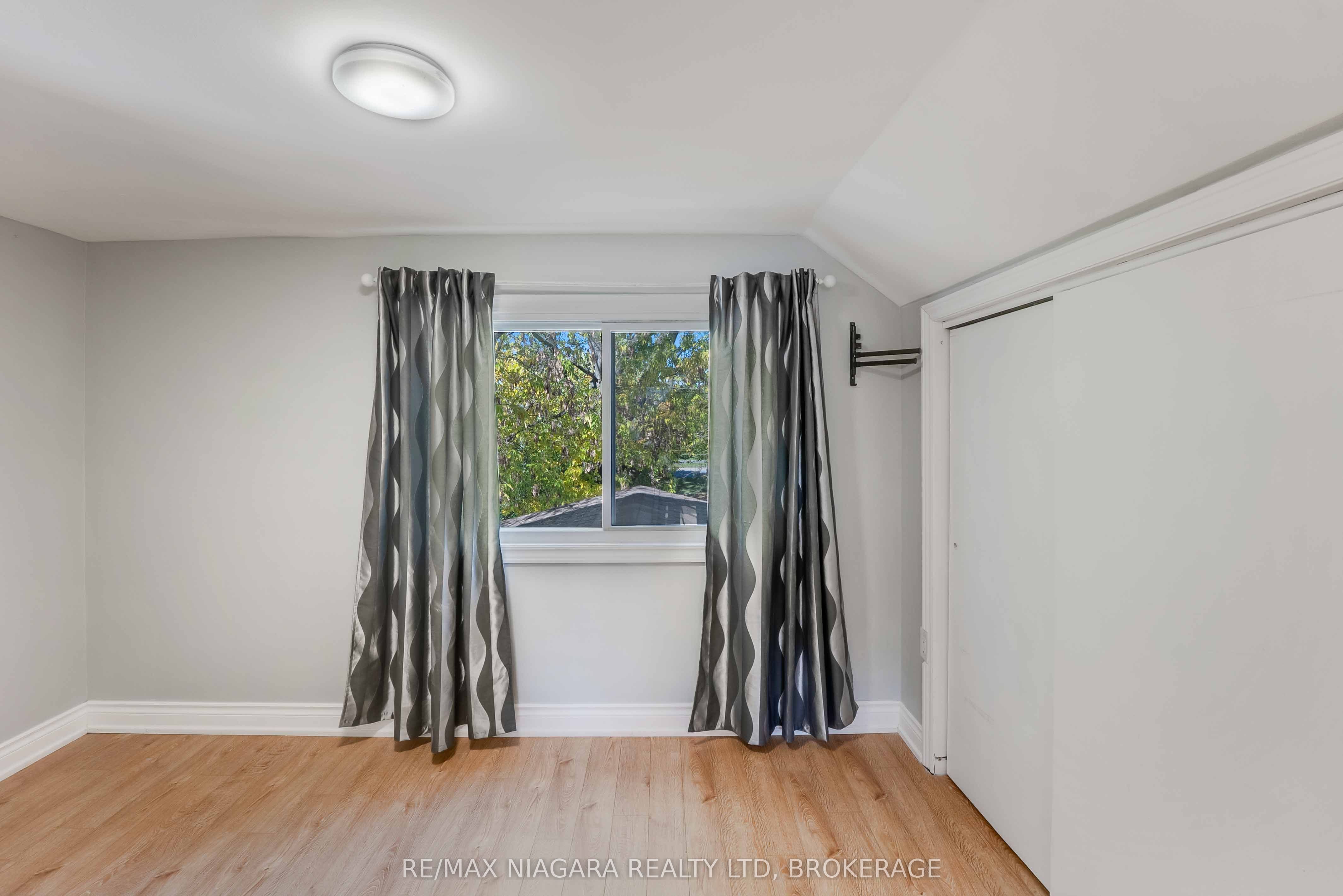 5231 Kitchener Street Property Photo 26