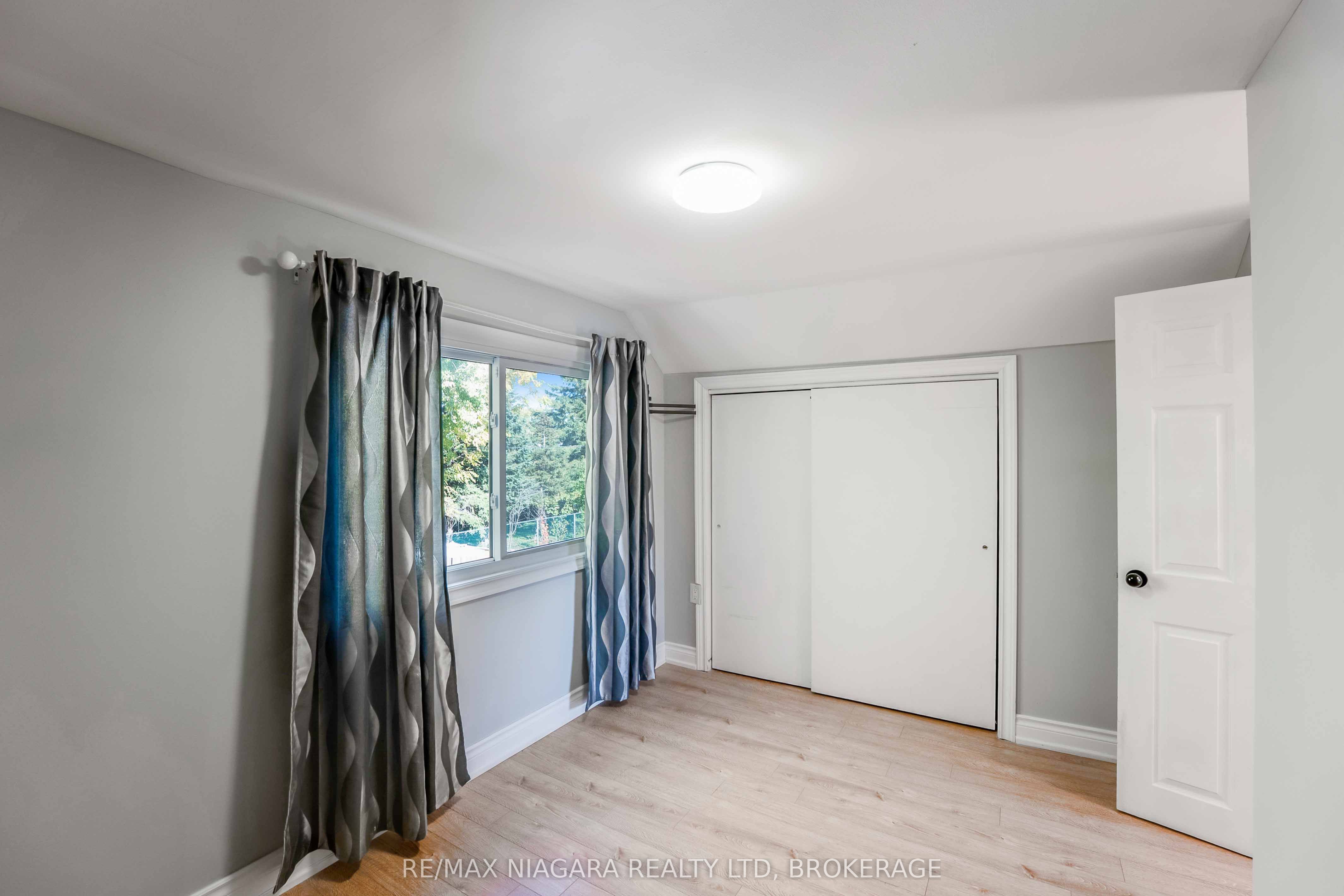 5231 Kitchener Street Property Photo 28