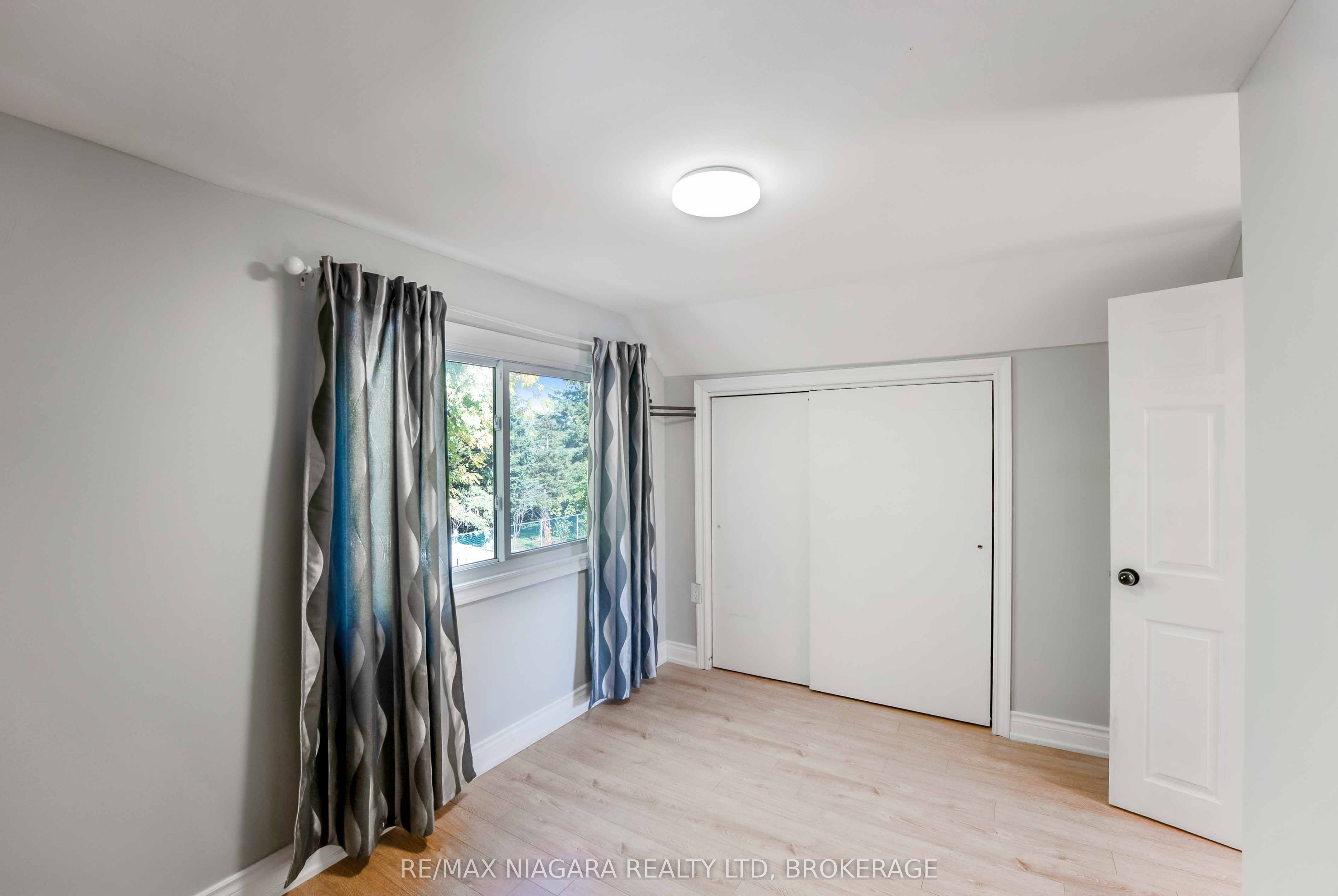 5231 Kitchener Street Property Photo 30