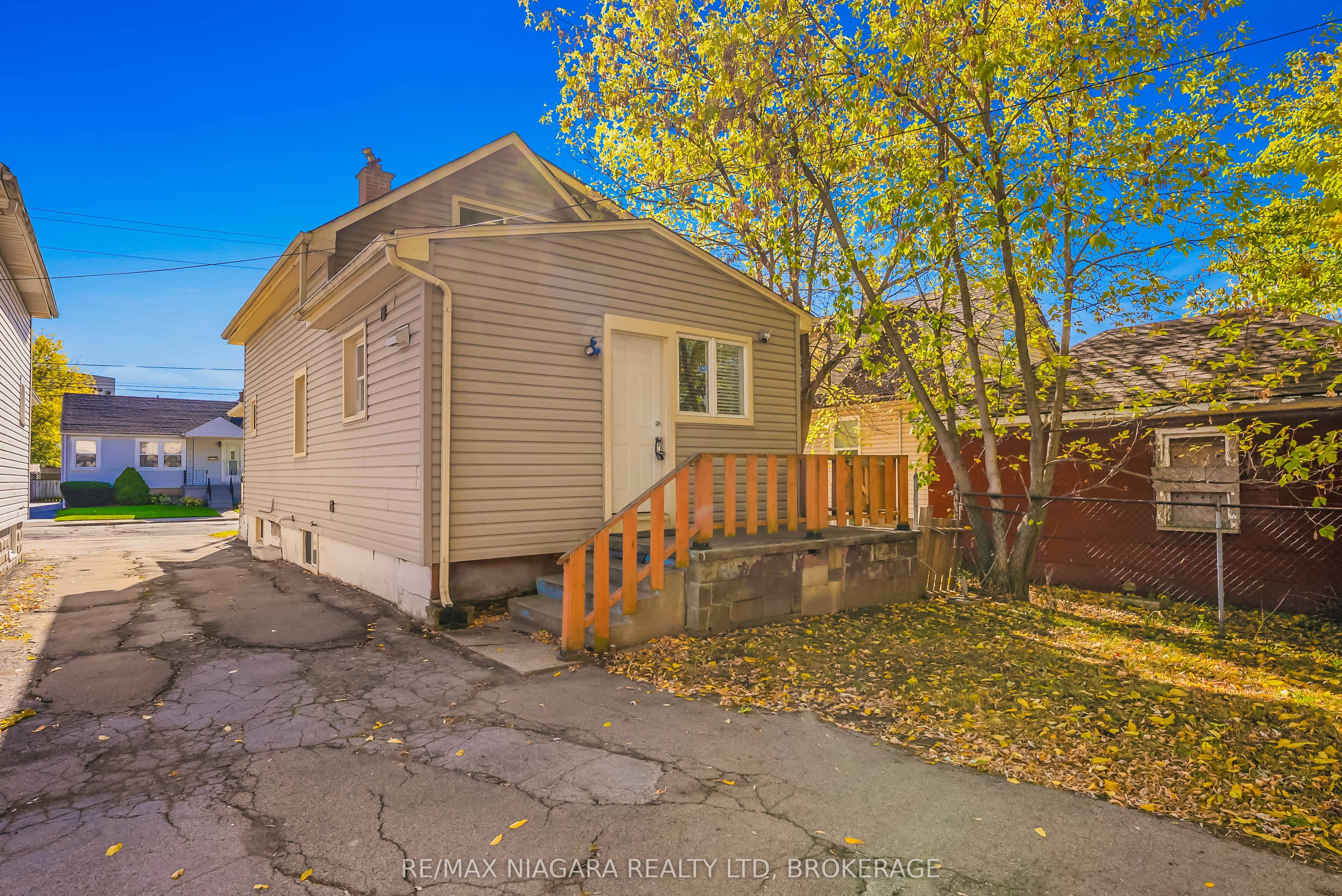 5231 Kitchener Street Property Photo 34