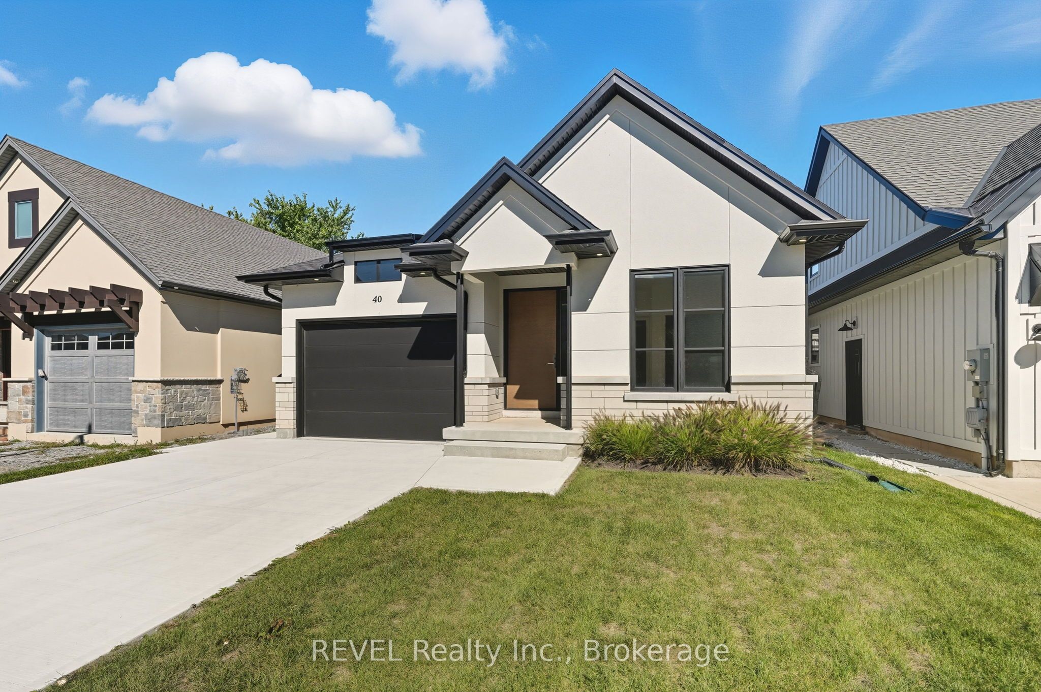 40 Ivy Cres Property Photo 1