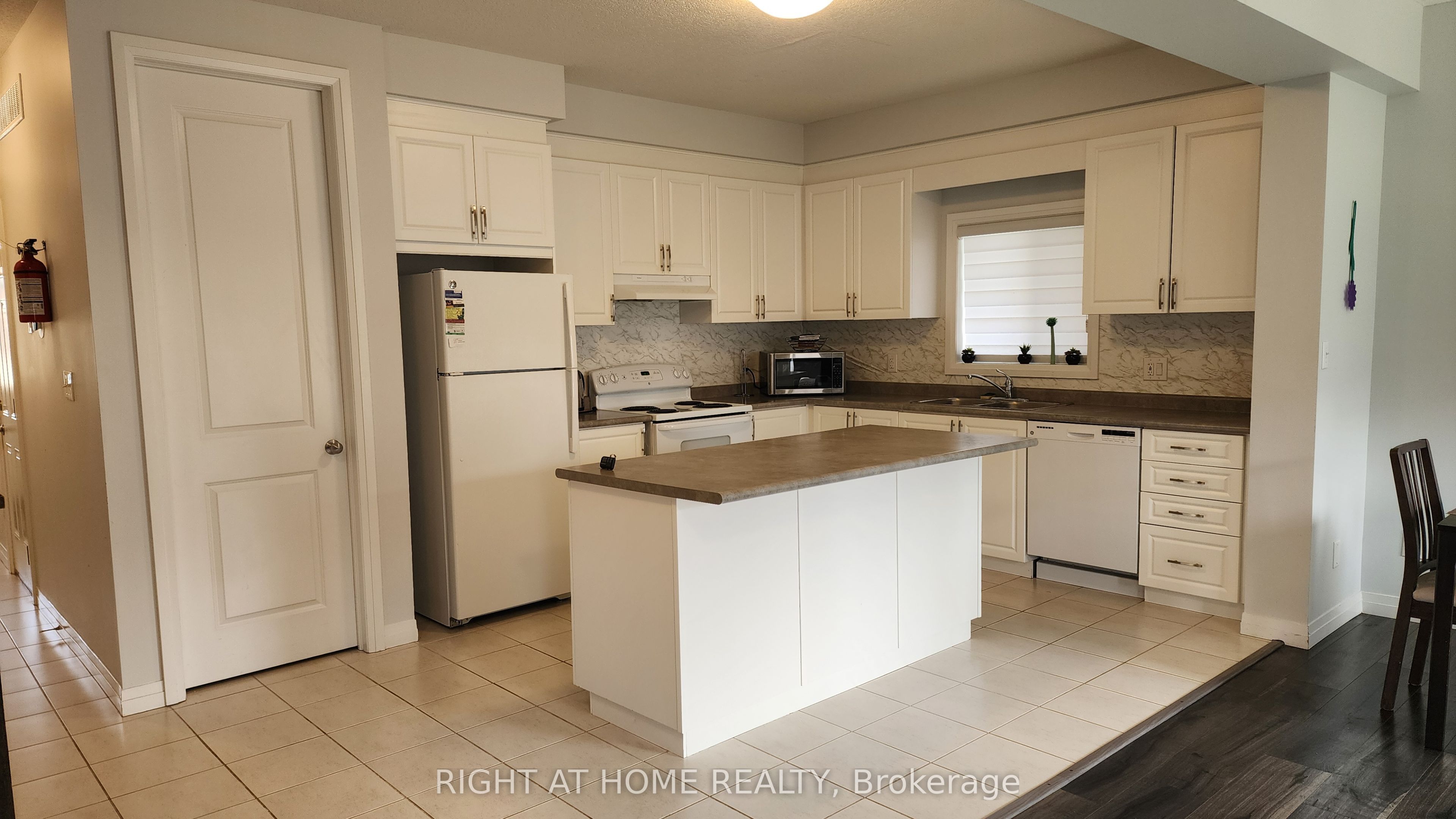 229 Tall Crass Crescent Main Property Photo 3