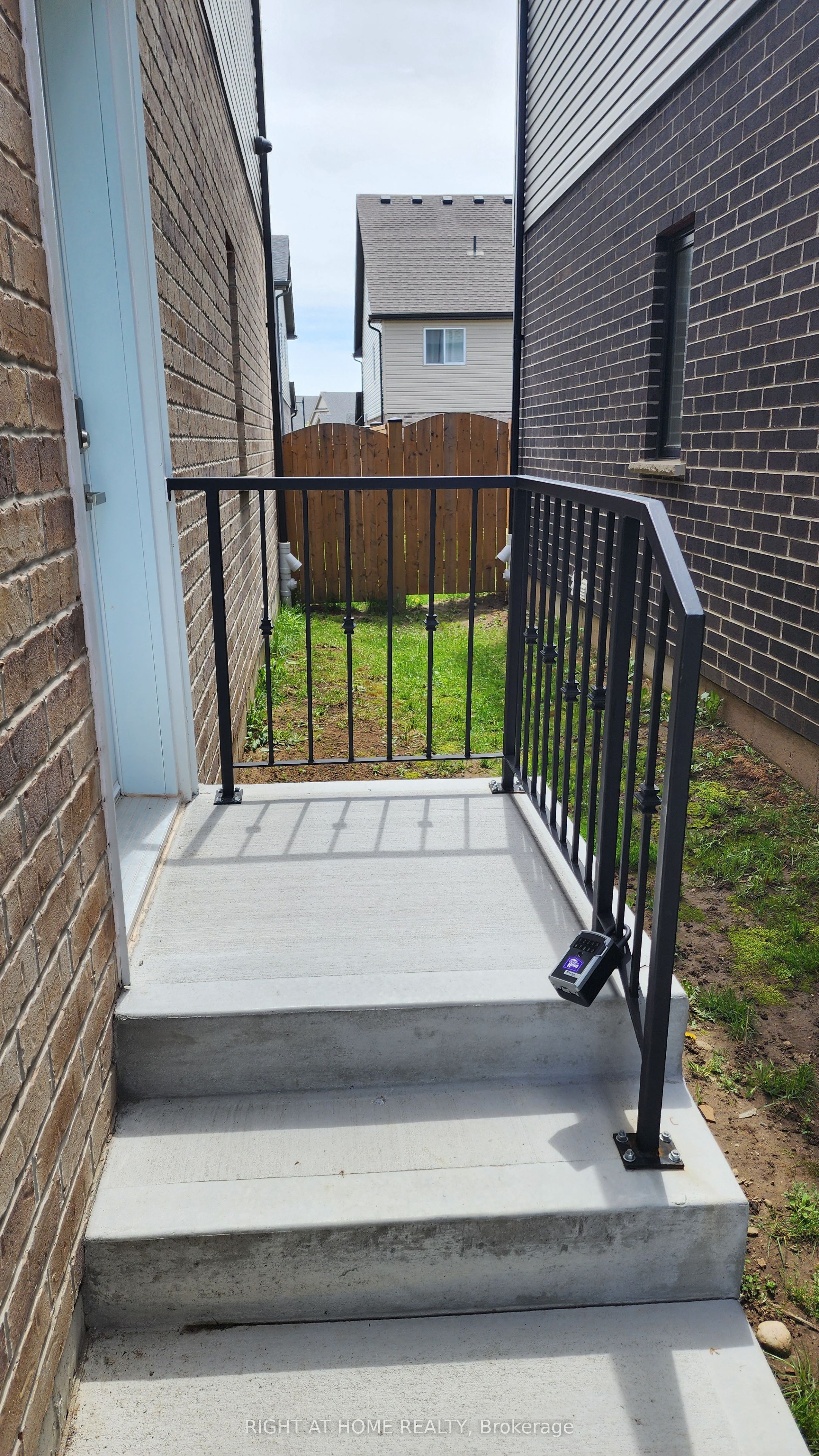 229 Tall Crass Crescent Main Property Photo 24