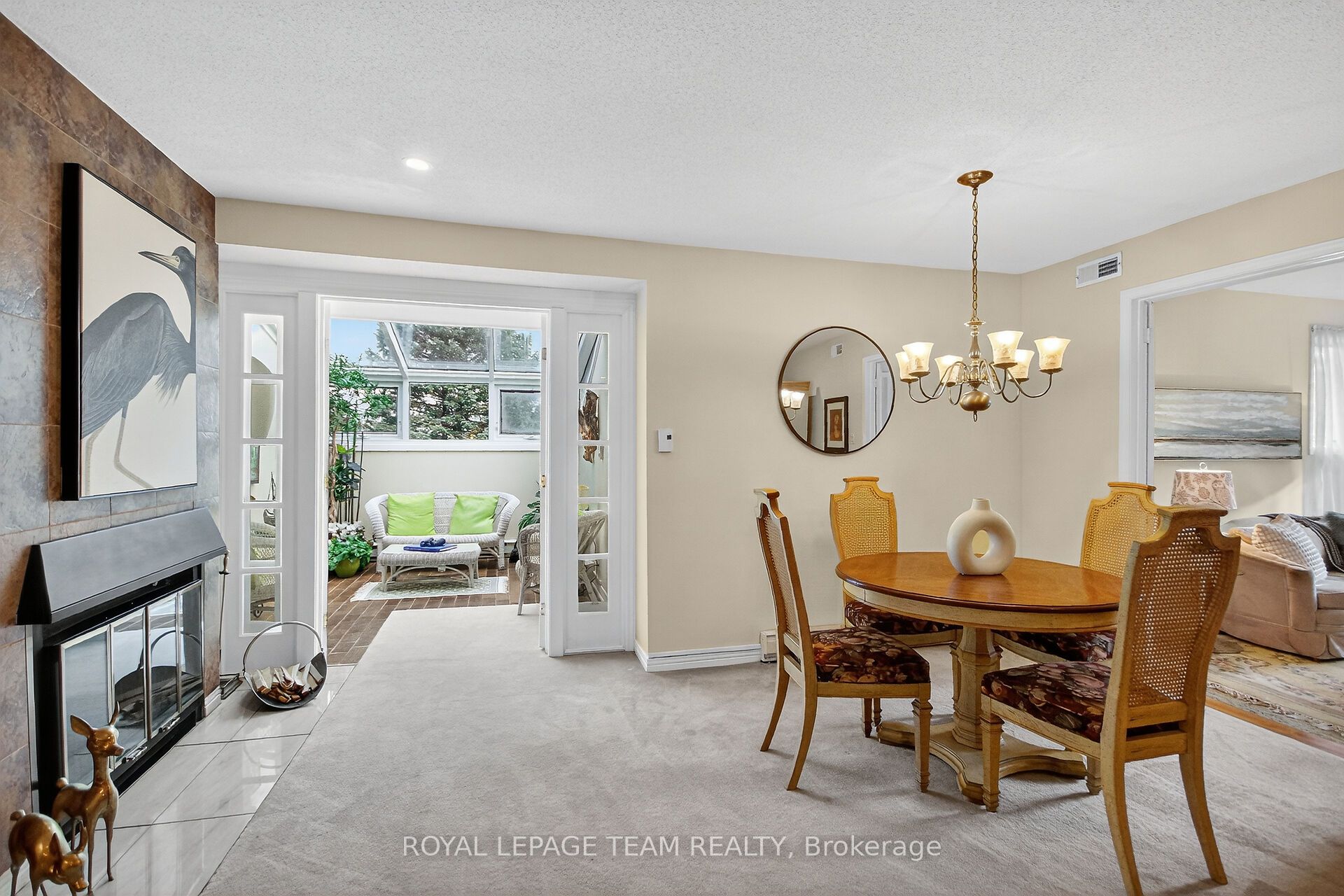 206 Stratas Court Property Photo 15