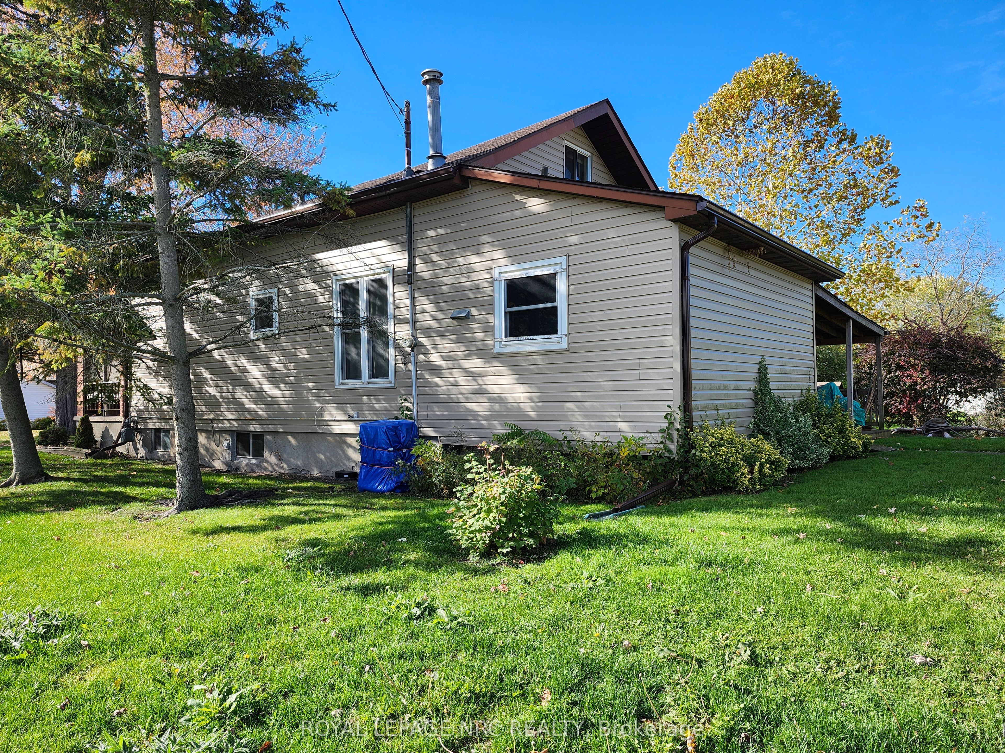 644 Floyd Pl Property Photo 7