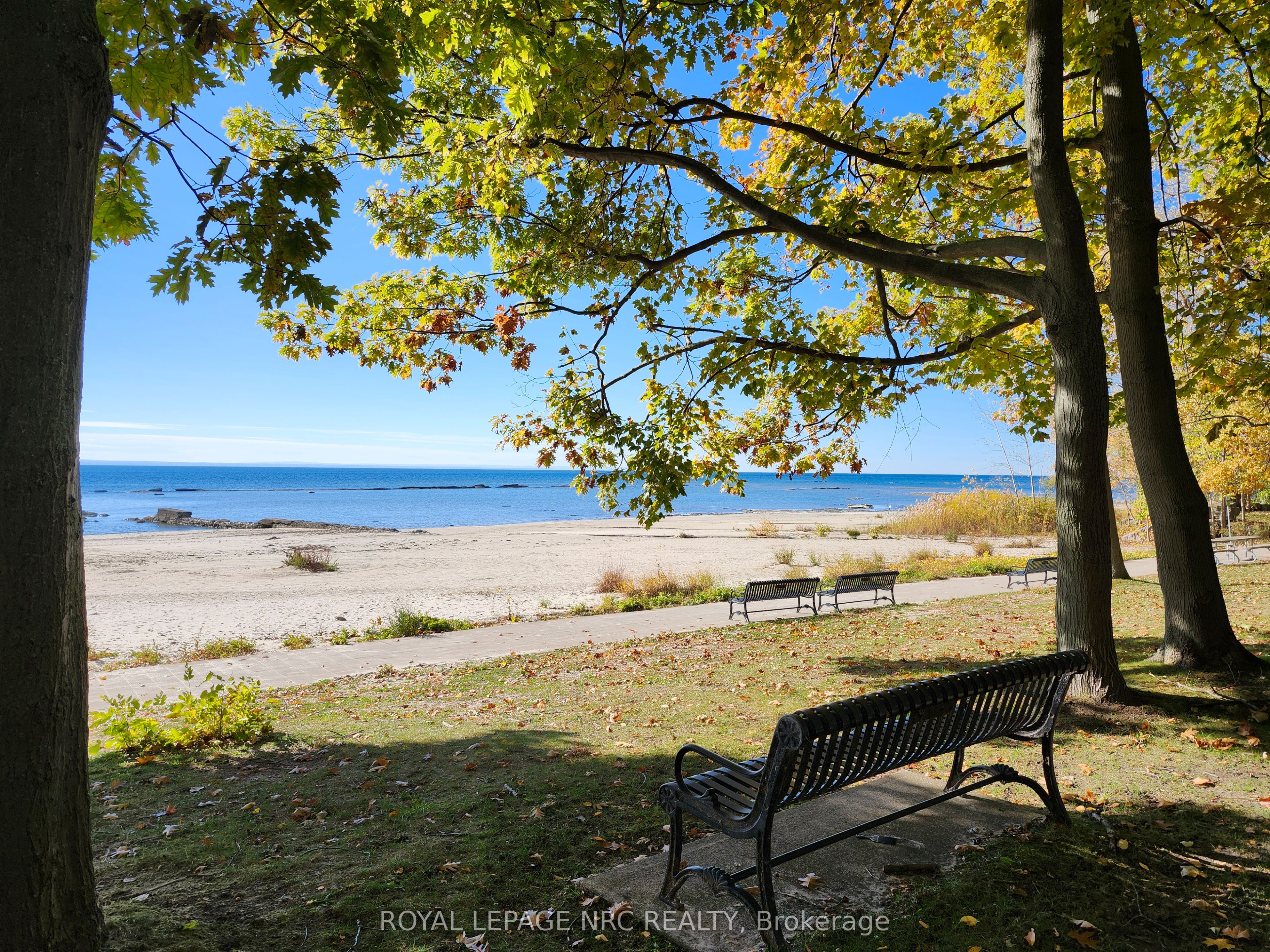 644 Floyd Pl Property Photo 13